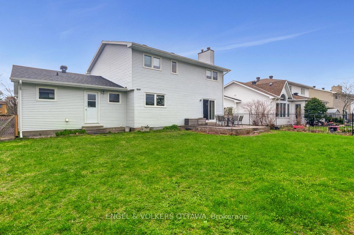 Photo 42 of 59 Charing Road, Ottawa, Craig Henry/Woodvale — HOMEH