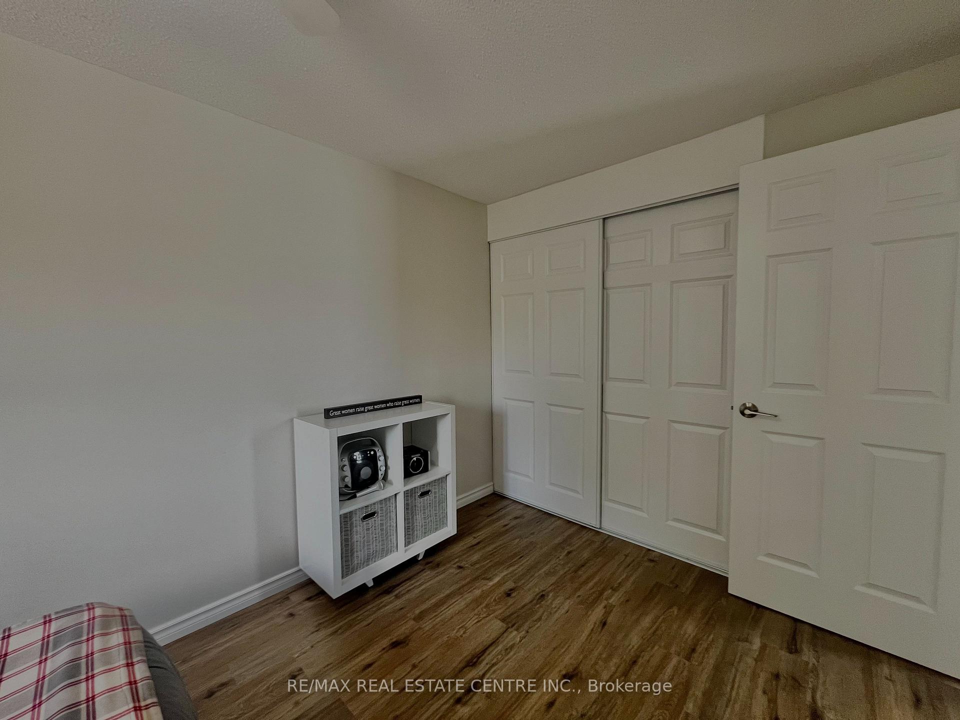 Photo 23 of 504 Pineview Gardens, Shelburne — HOMEH