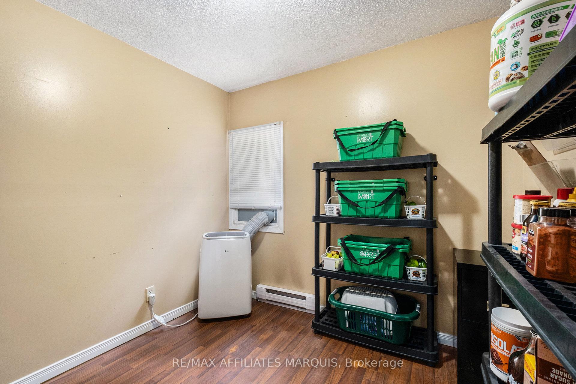 Photo 11 of 28 5th Street, Smiths Falls — HOMEH