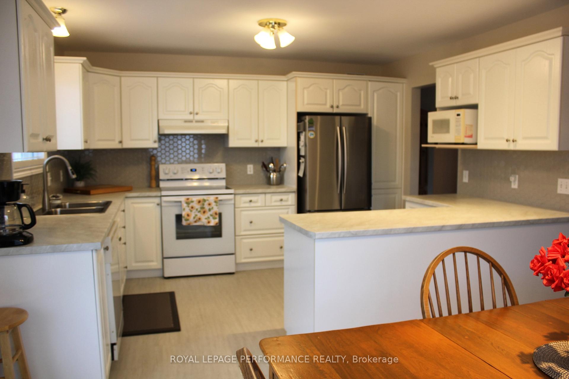 Photo 9 of 6818 Riverview Drive, South Glengarry, South Glengarry (Charlottenburgh) Twp — HOMEH