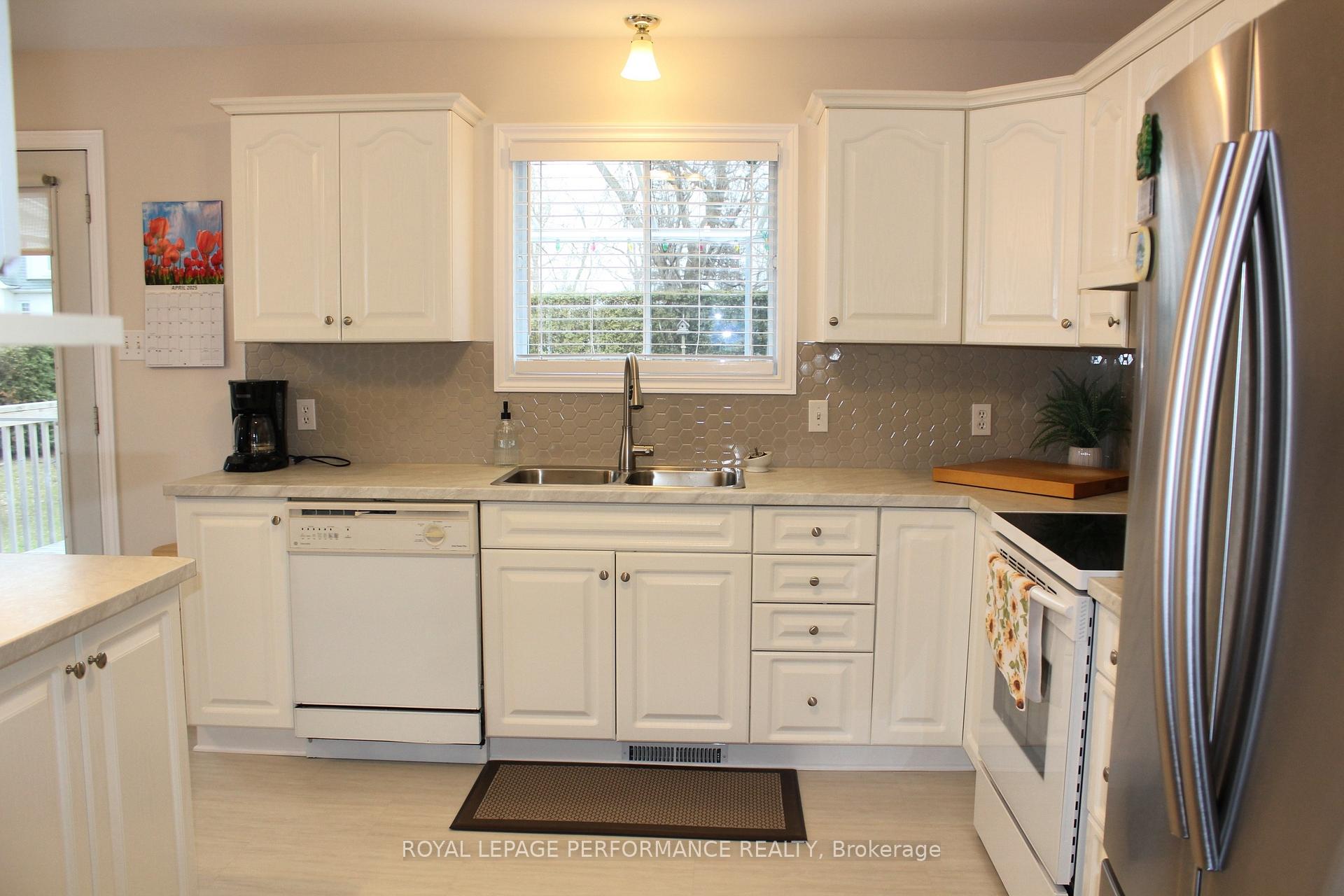 Photo 11 of 6818 Riverview Drive, South Glengarry, South Glengarry (Charlottenburgh) Twp — HOMEH
