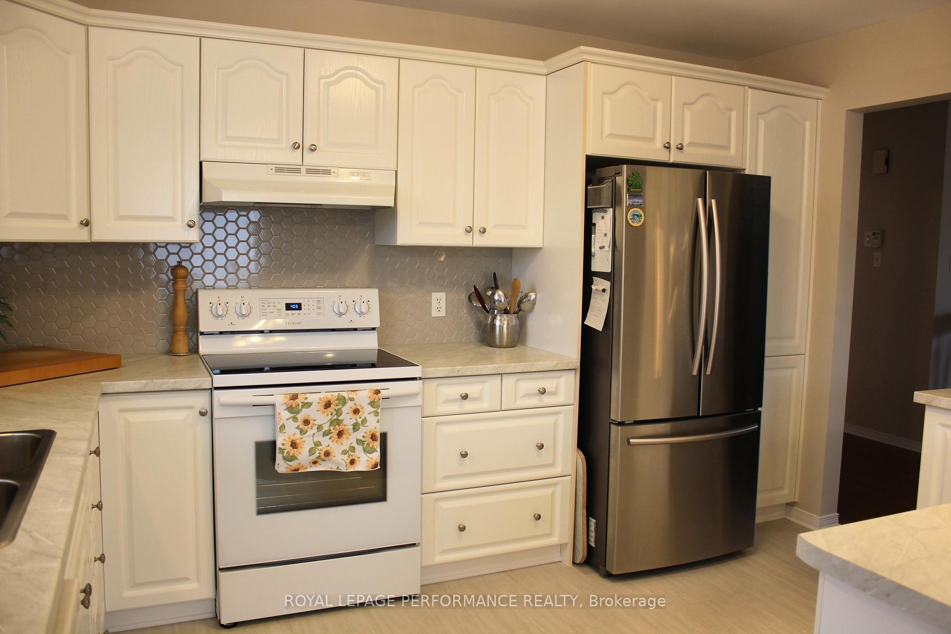 Photo 12 of 6818 Riverview Drive, South Glengarry, South Glengarry (Charlottenburgh) Twp — HOMEH