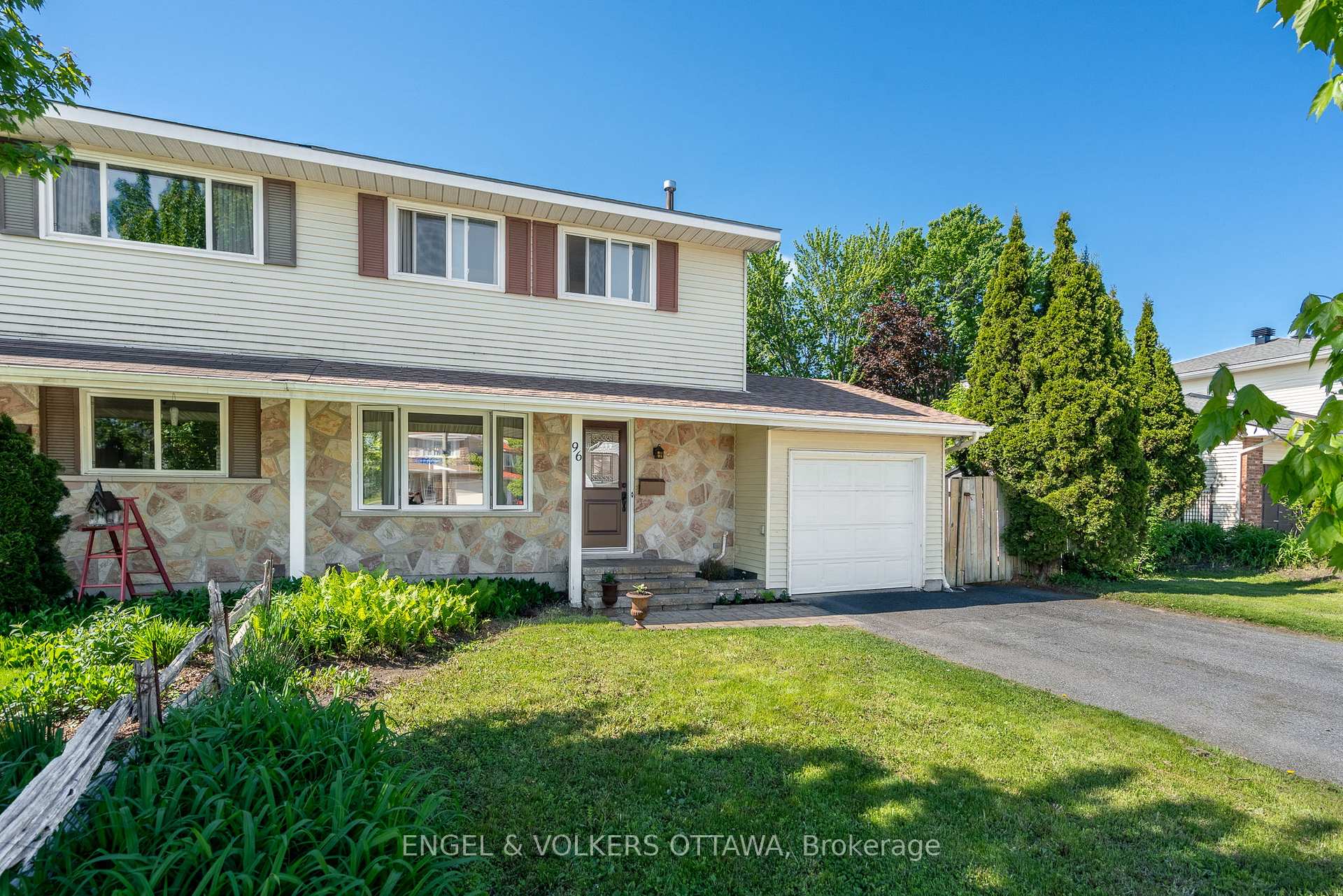Photo 1 of 96 Craig Henry Drive, Ottawa, Craig Henry/Woodvale — HOMEH