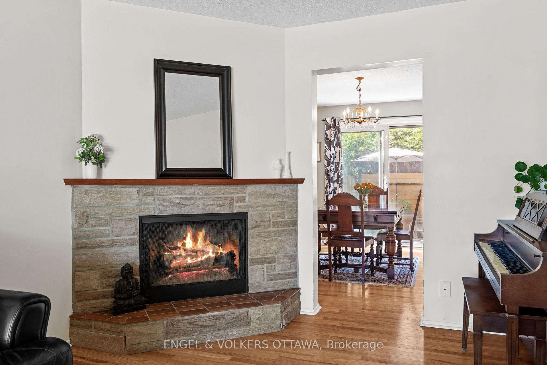 Photo 11 of 96 Craig Henry Drive, Ottawa, Craig Henry/Woodvale — HOMEH