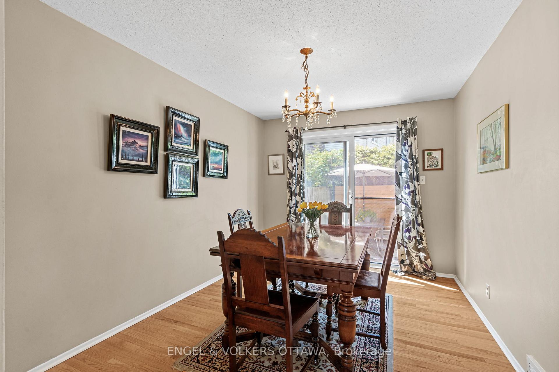 Photo 12 of 96 Craig Henry Drive, Ottawa, Craig Henry/Woodvale — HOMEH
