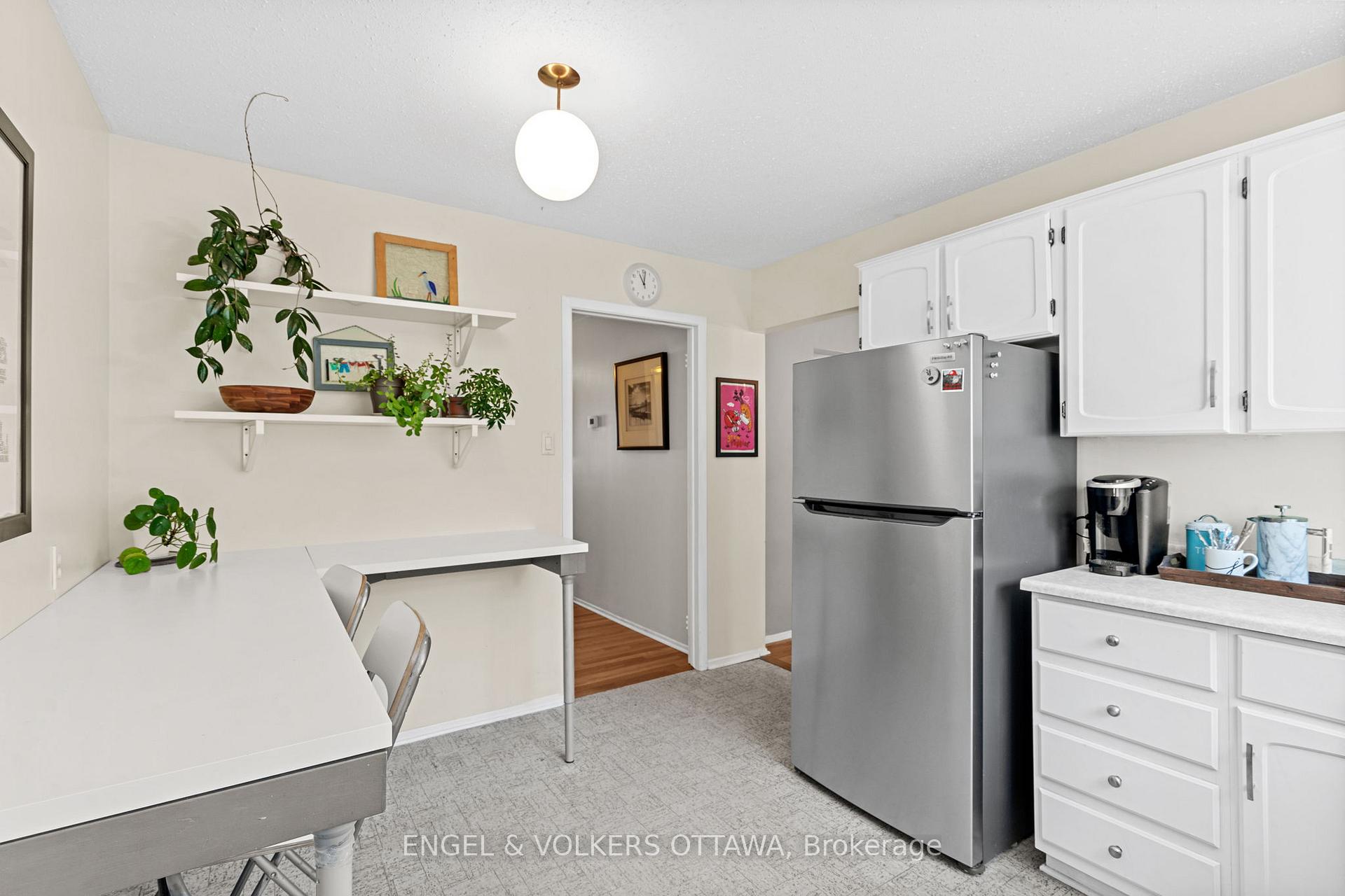 Photo 17 of 96 Craig Henry Drive, Ottawa, Craig Henry/Woodvale — HOMEH