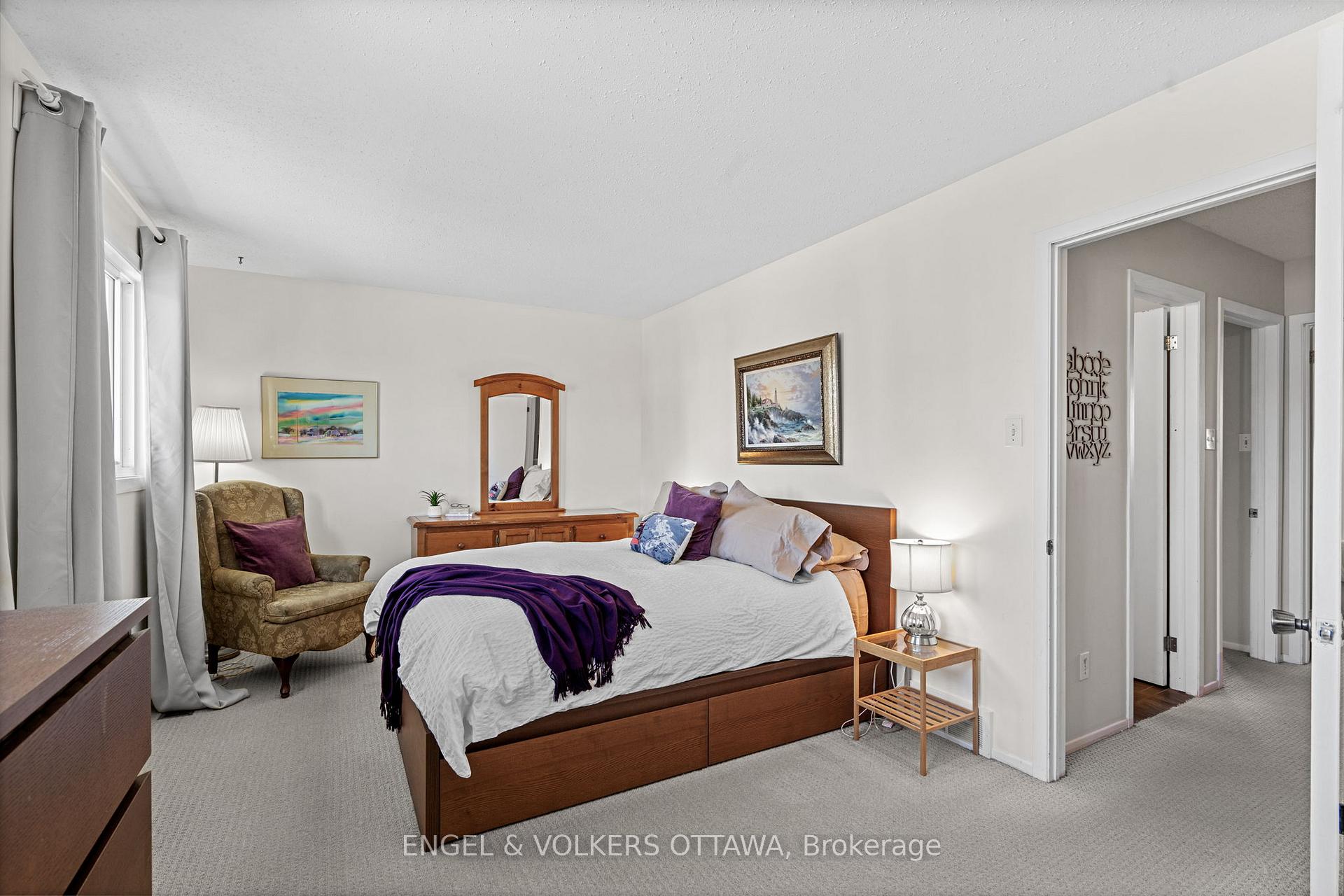 Photo 23 of 96 Craig Henry Drive, Ottawa, Craig Henry/Woodvale — HOMEH