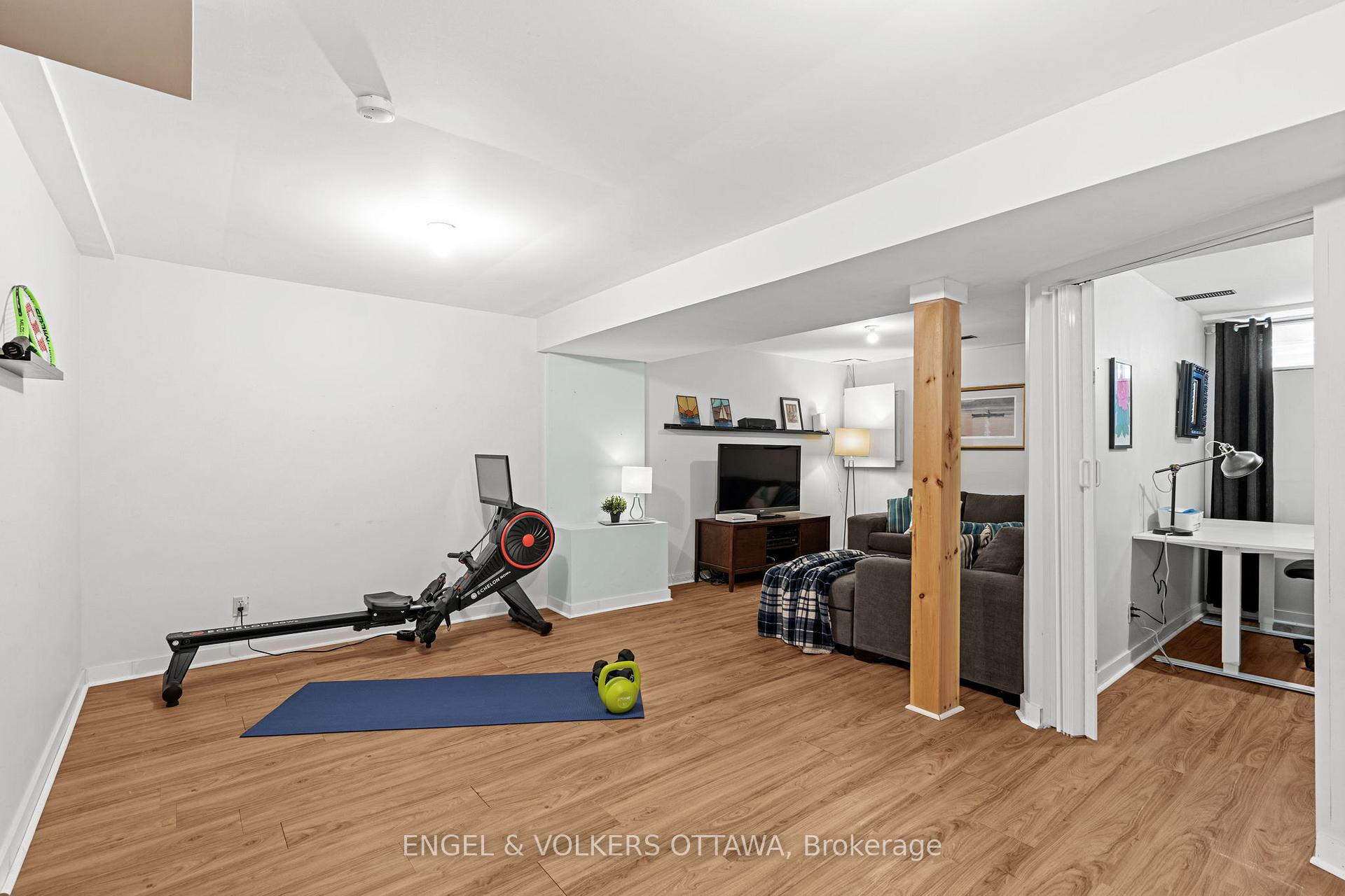 Photo 30 of 96 Craig Henry Drive, Ottawa, Craig Henry/Woodvale — HOMEH