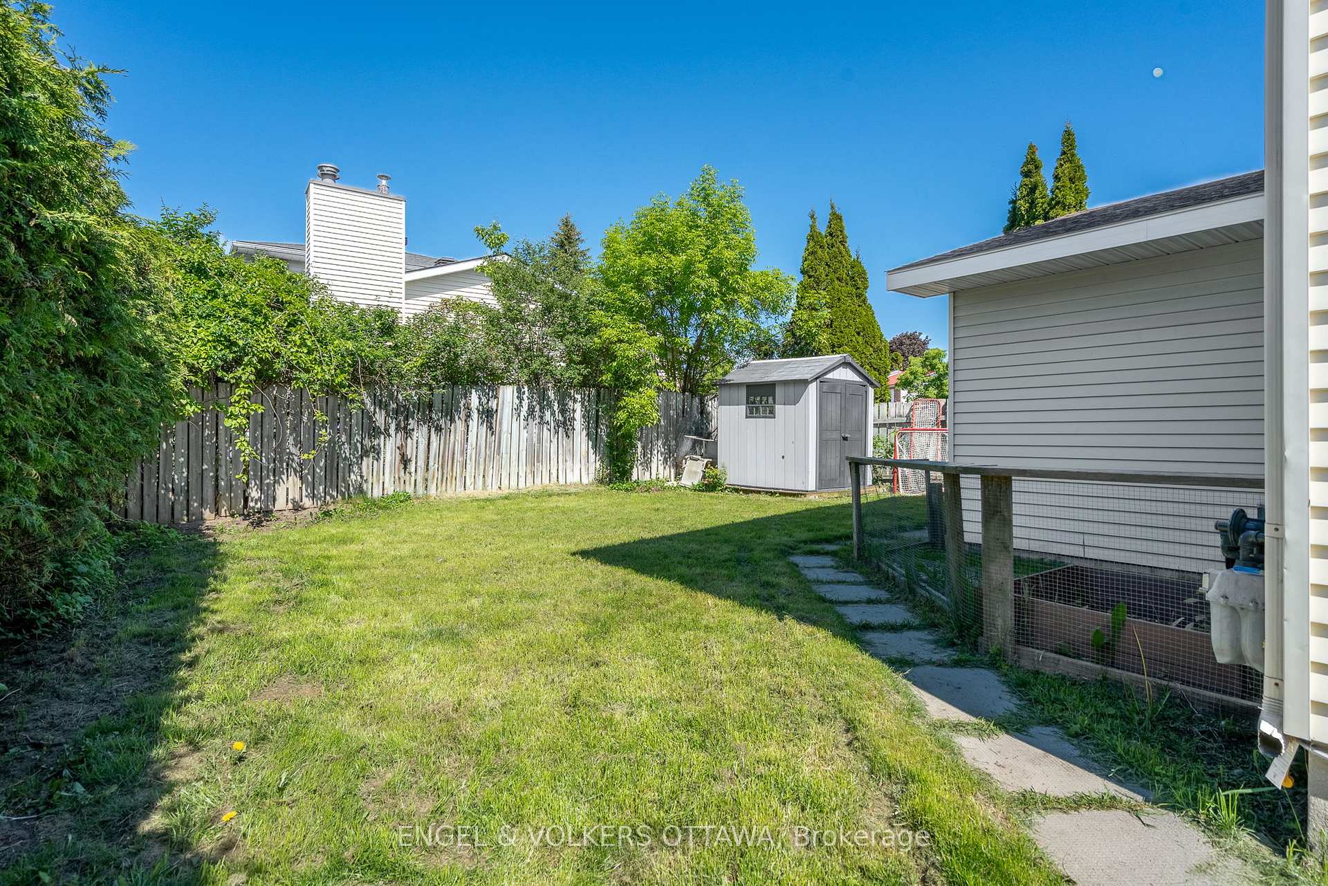 Photo 38 of 96 Craig Henry Drive, Ottawa, Craig Henry/Woodvale — HOMEH