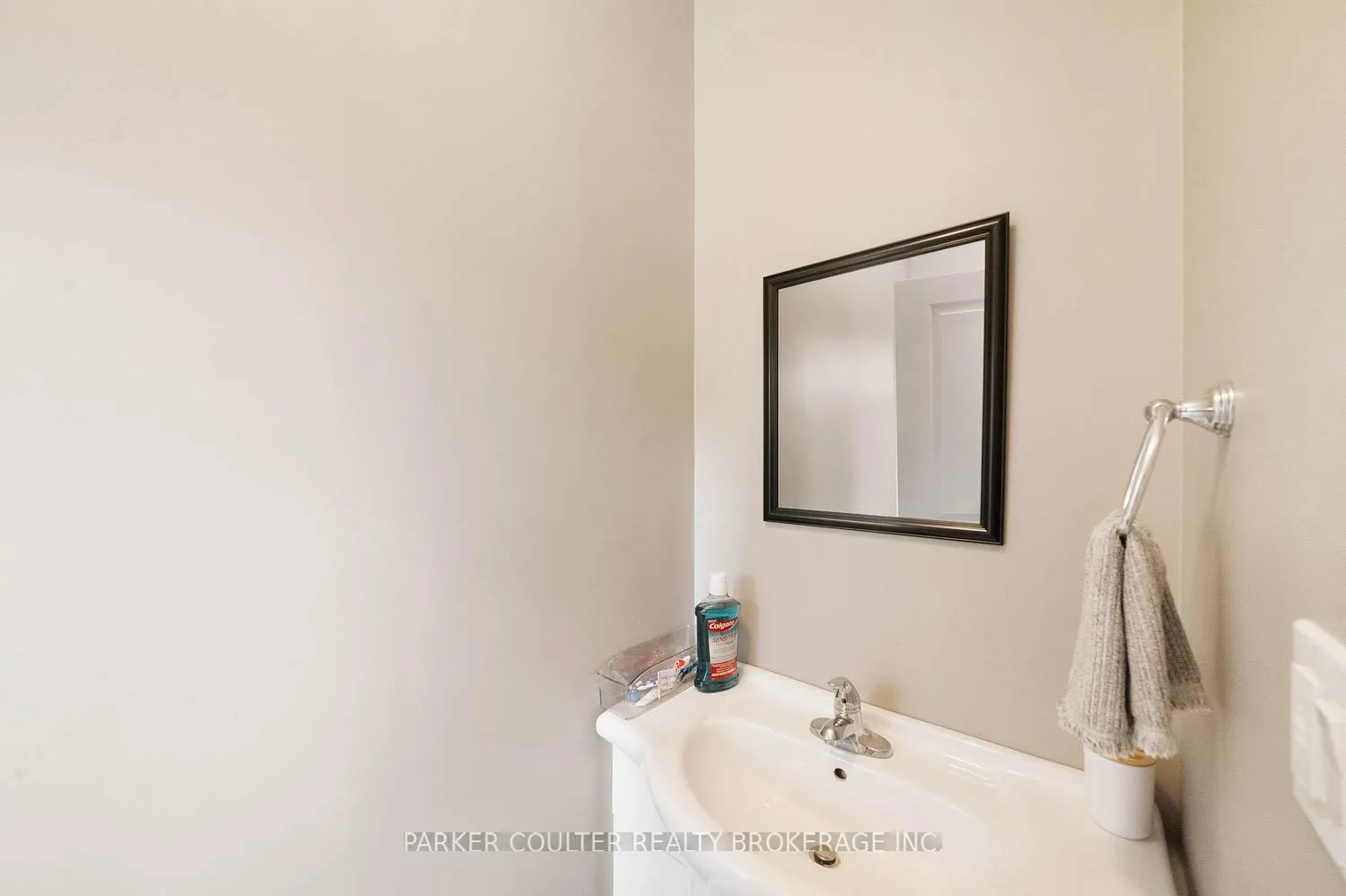 Photo 10 of 2616 Grand Tamarack Crescent, Severn, West Shore — HOMEH