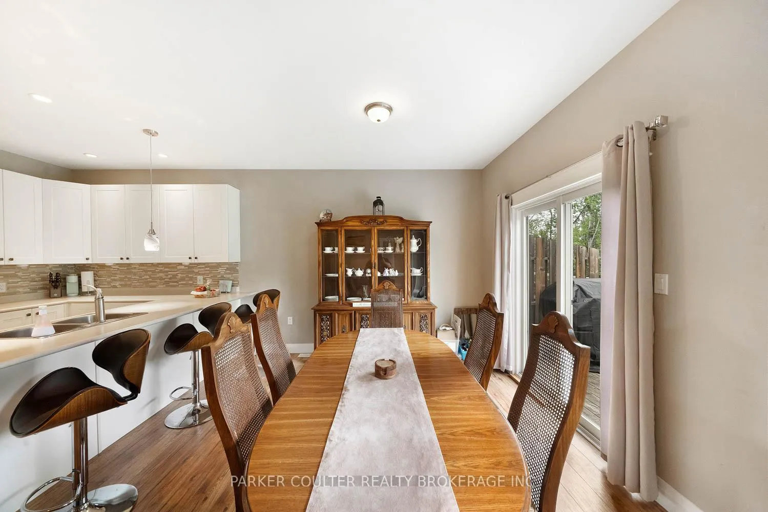 Photo 13 of 2616 Grand Tamarack Crescent, Severn, West Shore — HOMEH