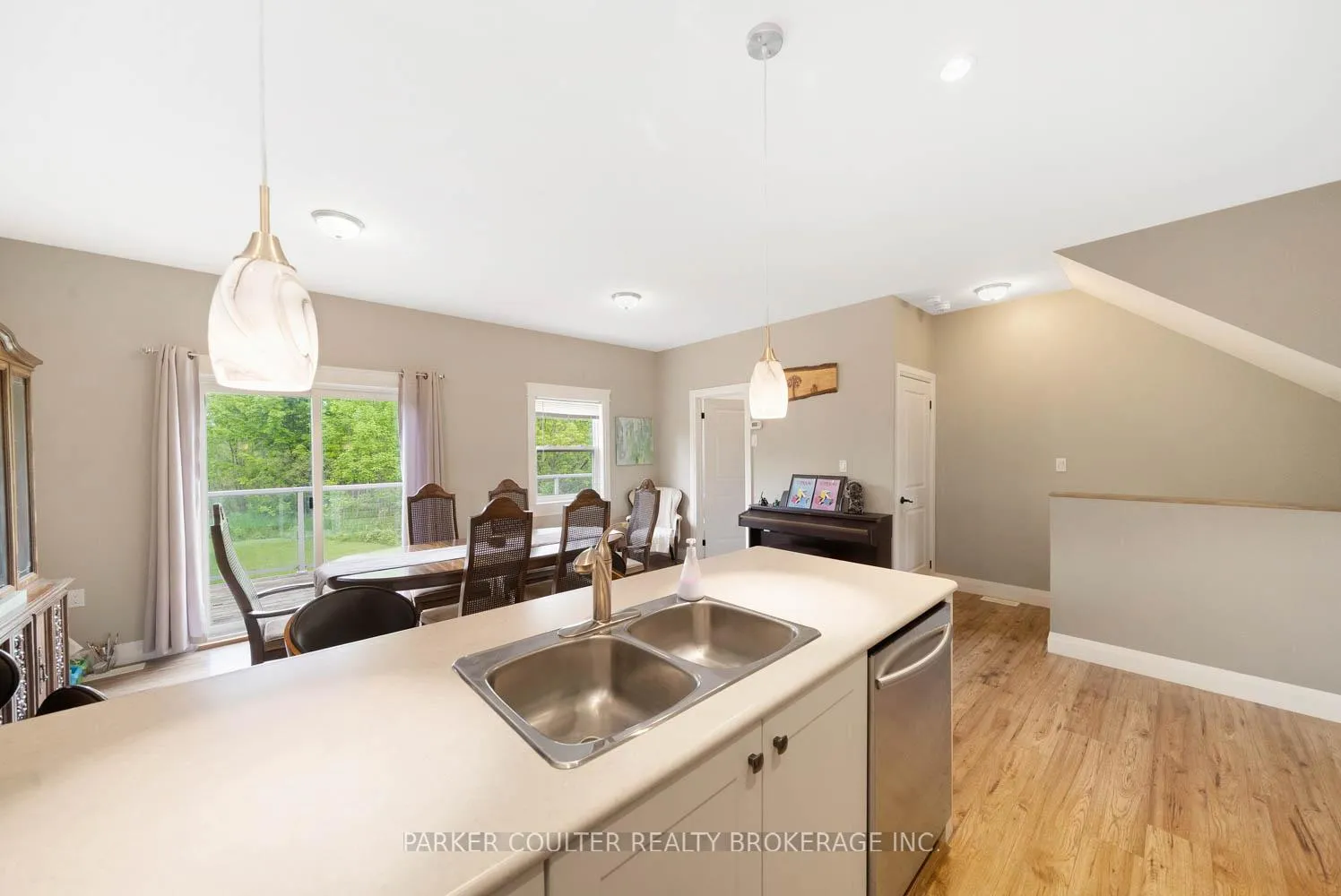 Photo 16 of 2616 Grand Tamarack Crescent, Severn, West Shore — HOMEH
