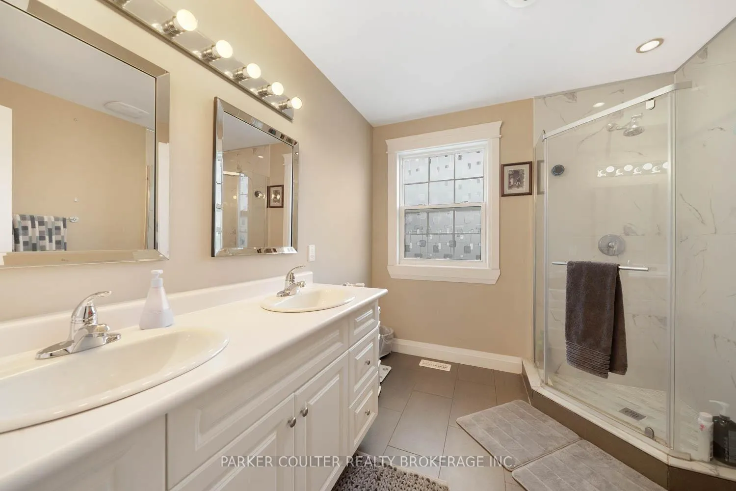 Photo 24 of 2616 Grand Tamarack Crescent, Severn, West Shore — HOMEH