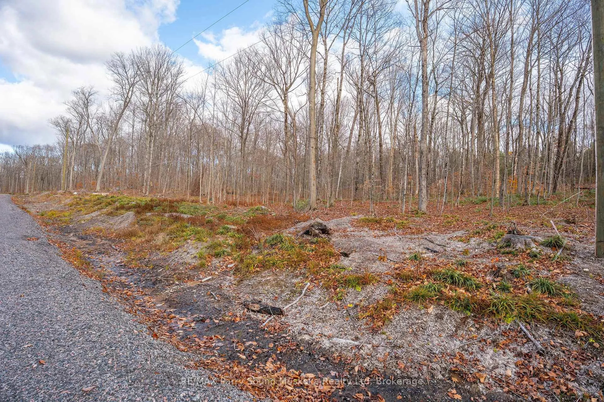Photo 11 of Part 19 Standing People Road, Seguin — HOMEH