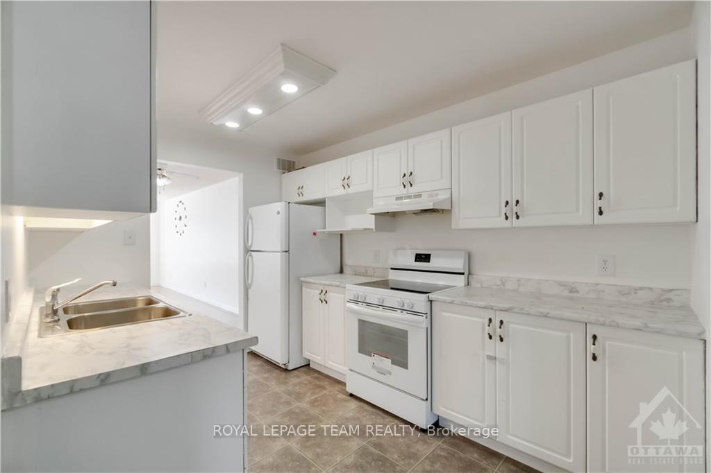 Photo 7 of 209 Renfrew Avenue W, Renfrew — HOMEH