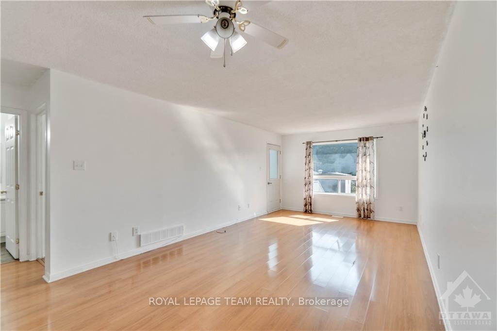 Photo 14 of 209 Renfrew Avenue W, Renfrew — HOMEH