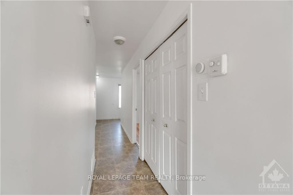 Photo 19 of 209 Renfrew Avenue W, Renfrew — HOMEH