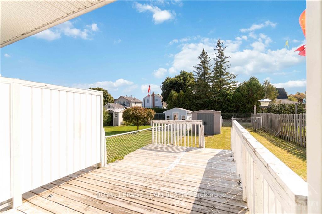 Photo 28 of 209 Renfrew Avenue W, Renfrew — HOMEH