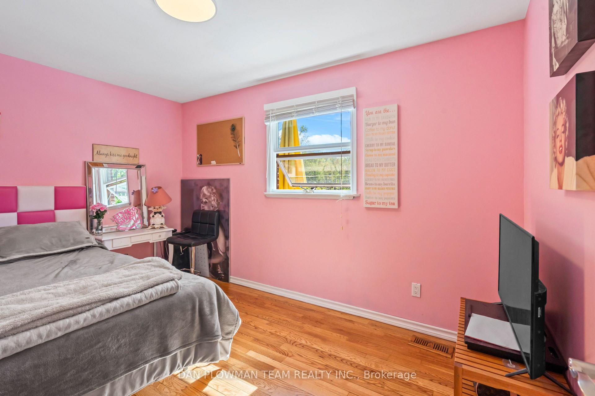 Photo 2 of 32 Nonquon Drive, Scugog, Rural Scugog — HOMEH