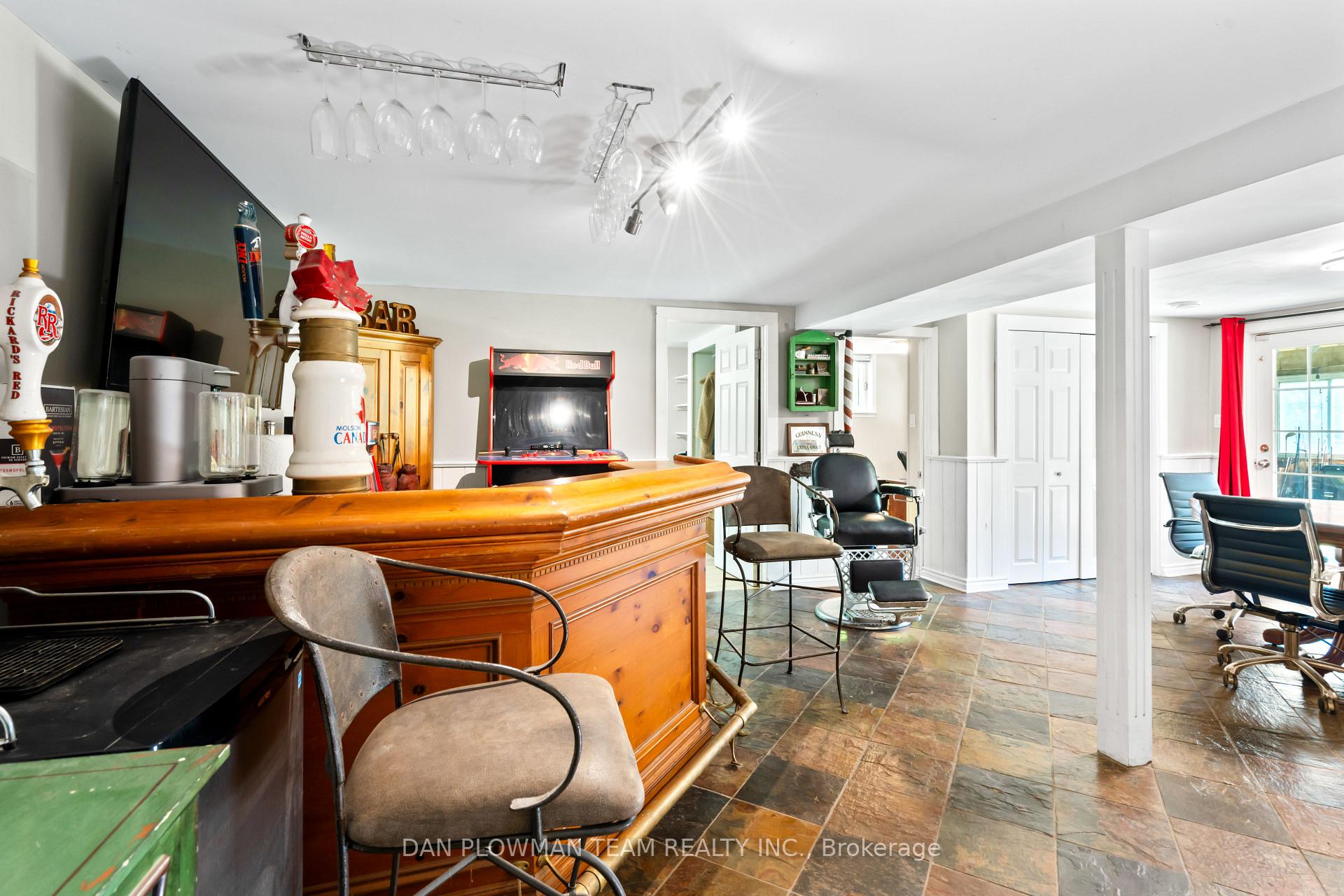Photo 4 of 32 Nonquon Drive, Scugog, Rural Scugog — HOMEH