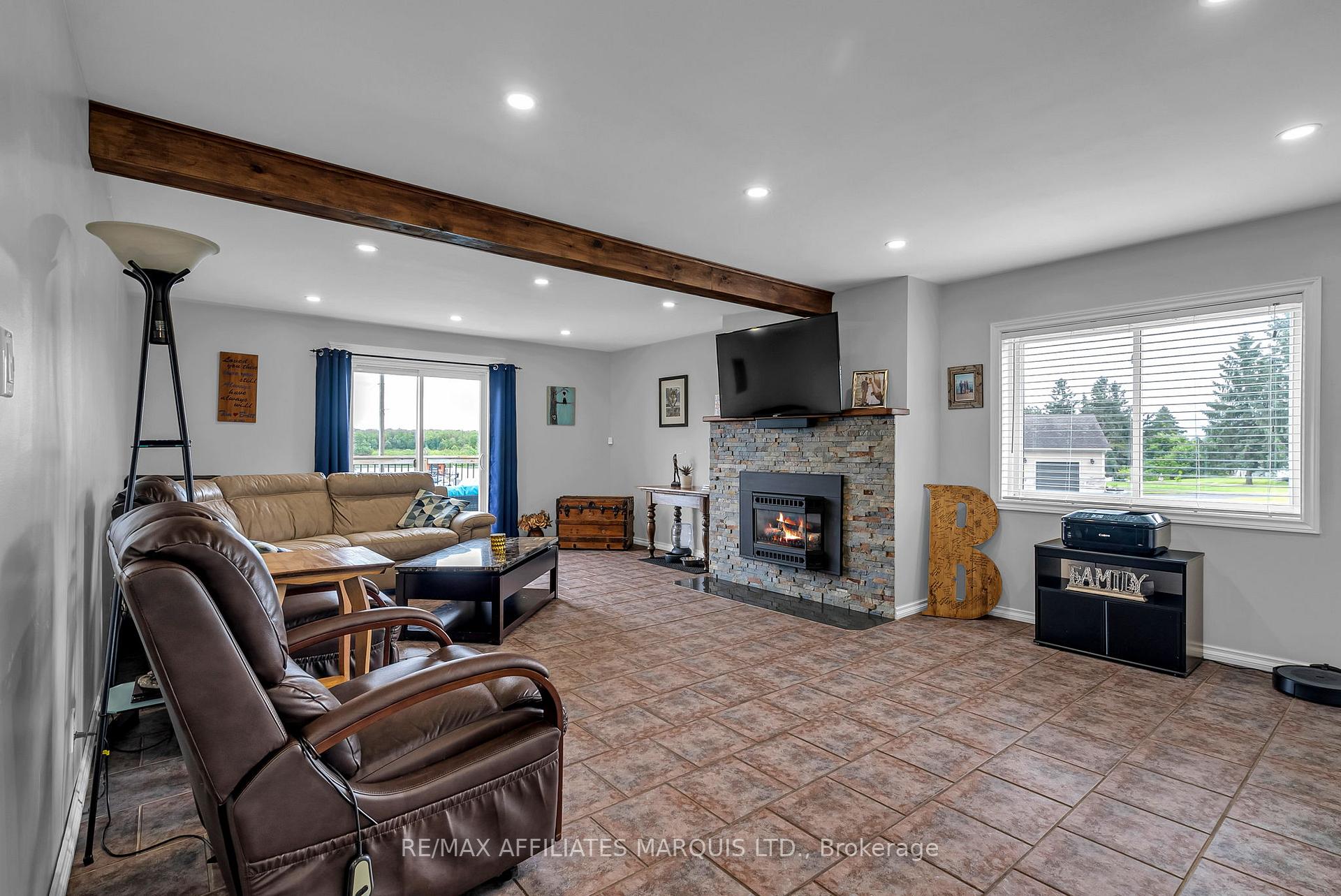 Photo 5 of 19448 County Road 2, South Glengarry, South Glengarry (Charlottenburgh) Twp — HOMEH
