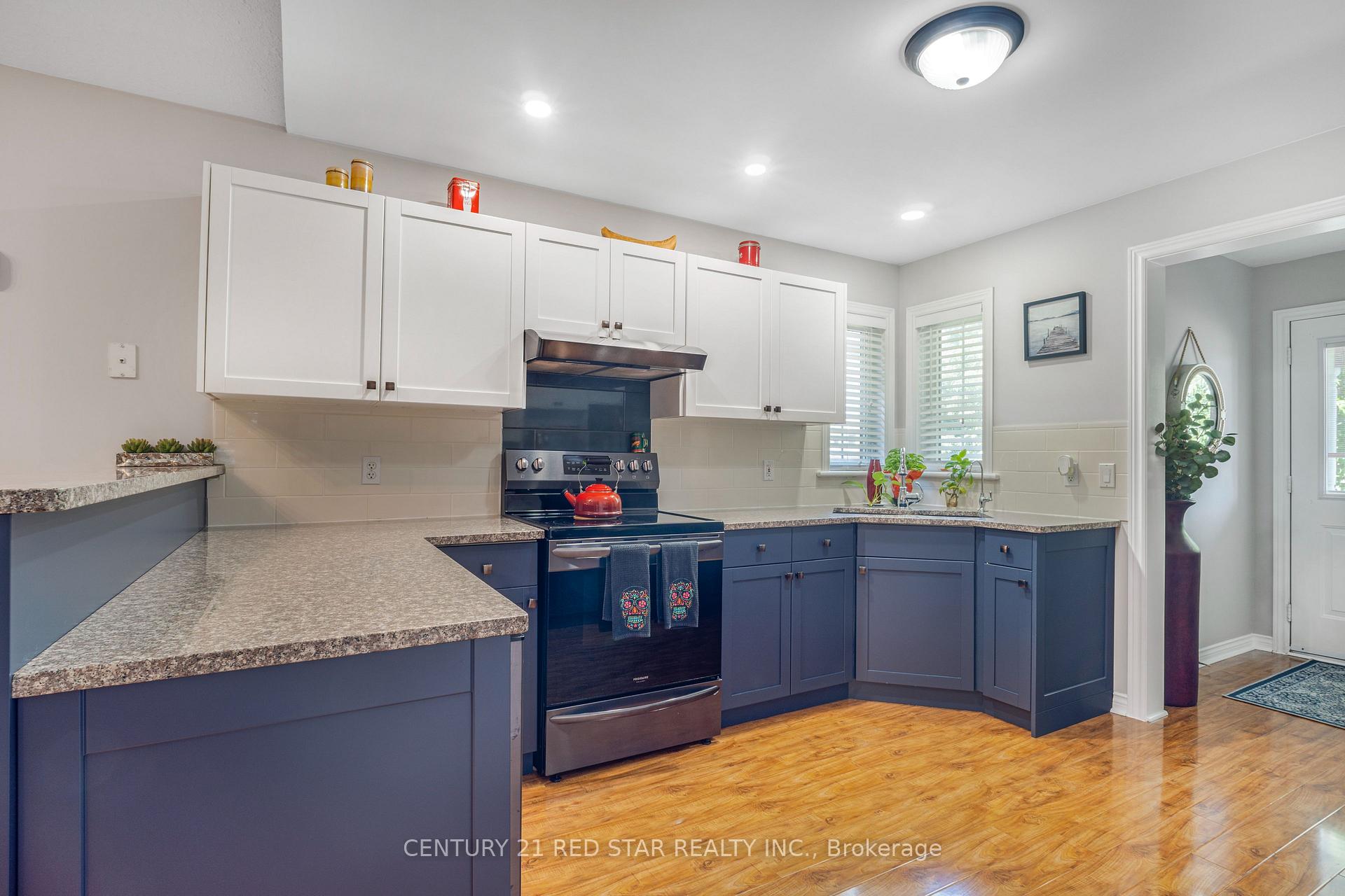 Photo 5 of 297 Berry Street, Shelburne — HOMEH