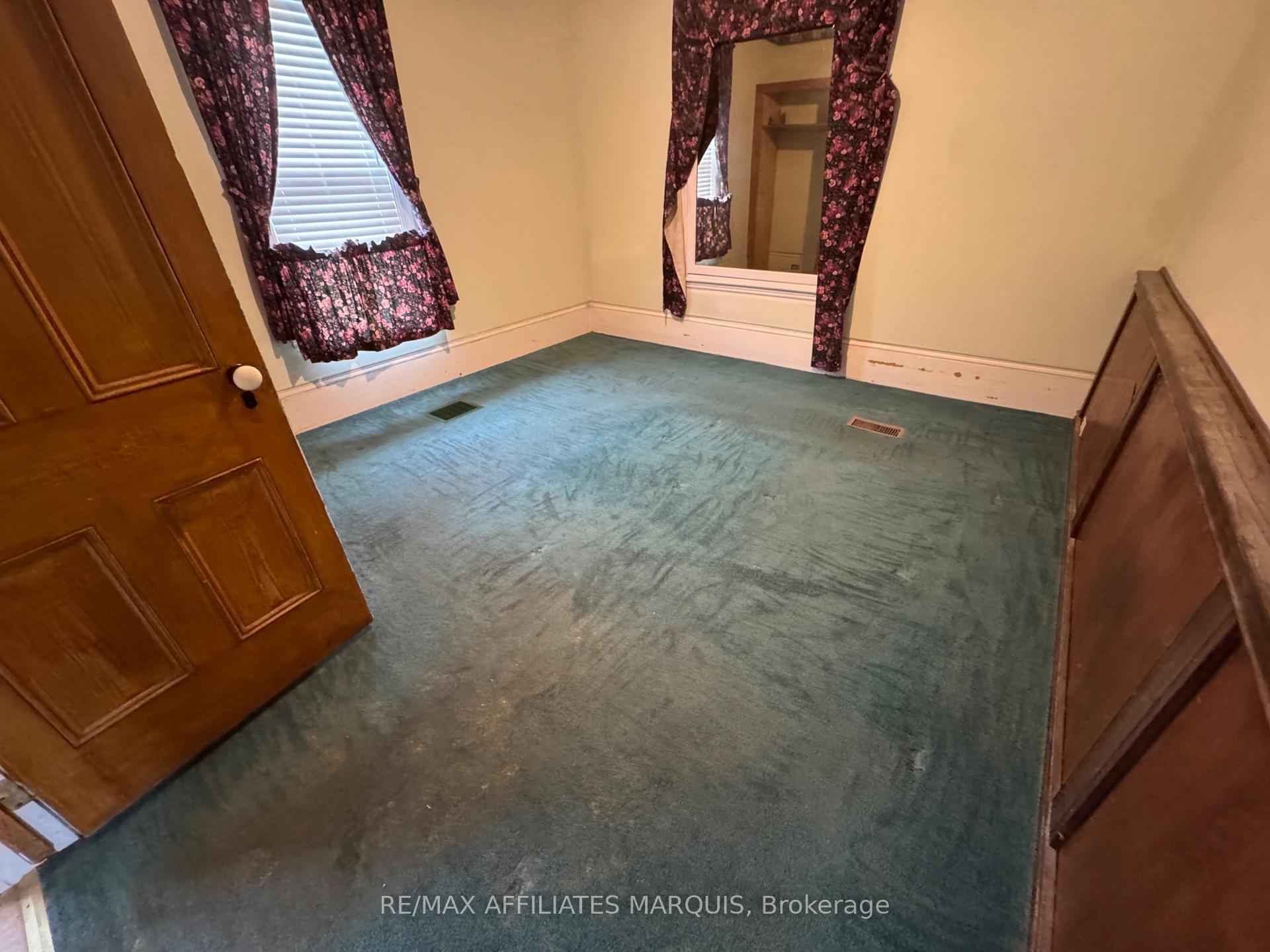 Photo 16 of 12 Helen Street, Smiths Falls — HOMEH