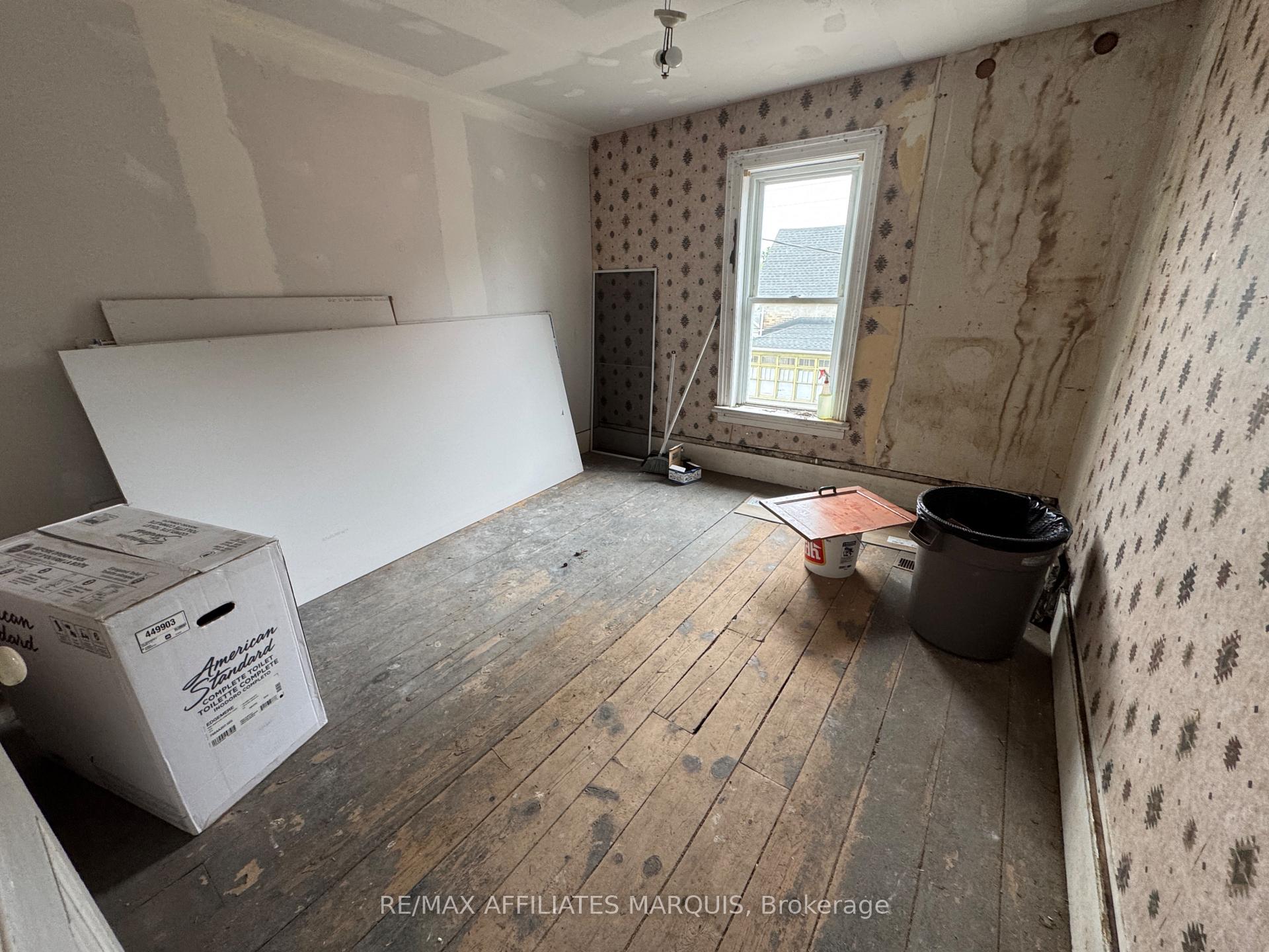 Photo 22 of 12 Helen Street, Smiths Falls — HOMEH