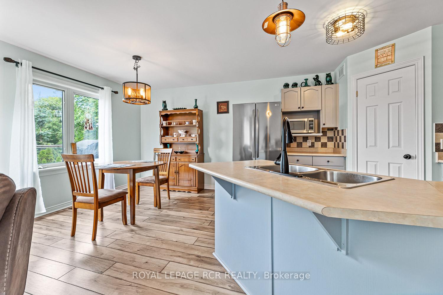 Photo 7 of 933 Greenwood Crescent, Shelburne — HOMEH