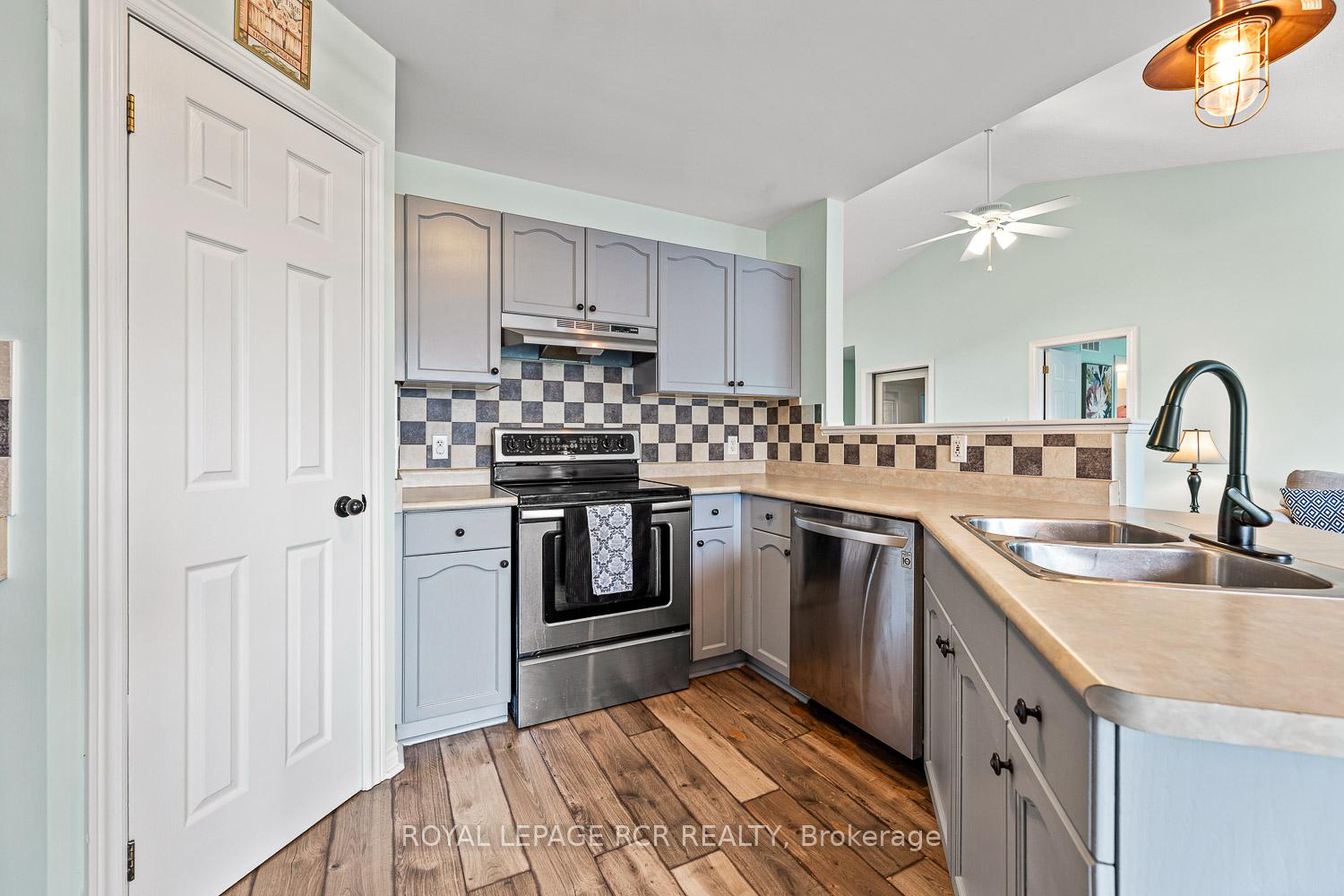Photo 9 of 933 Greenwood Crescent, Shelburne — HOMEH
