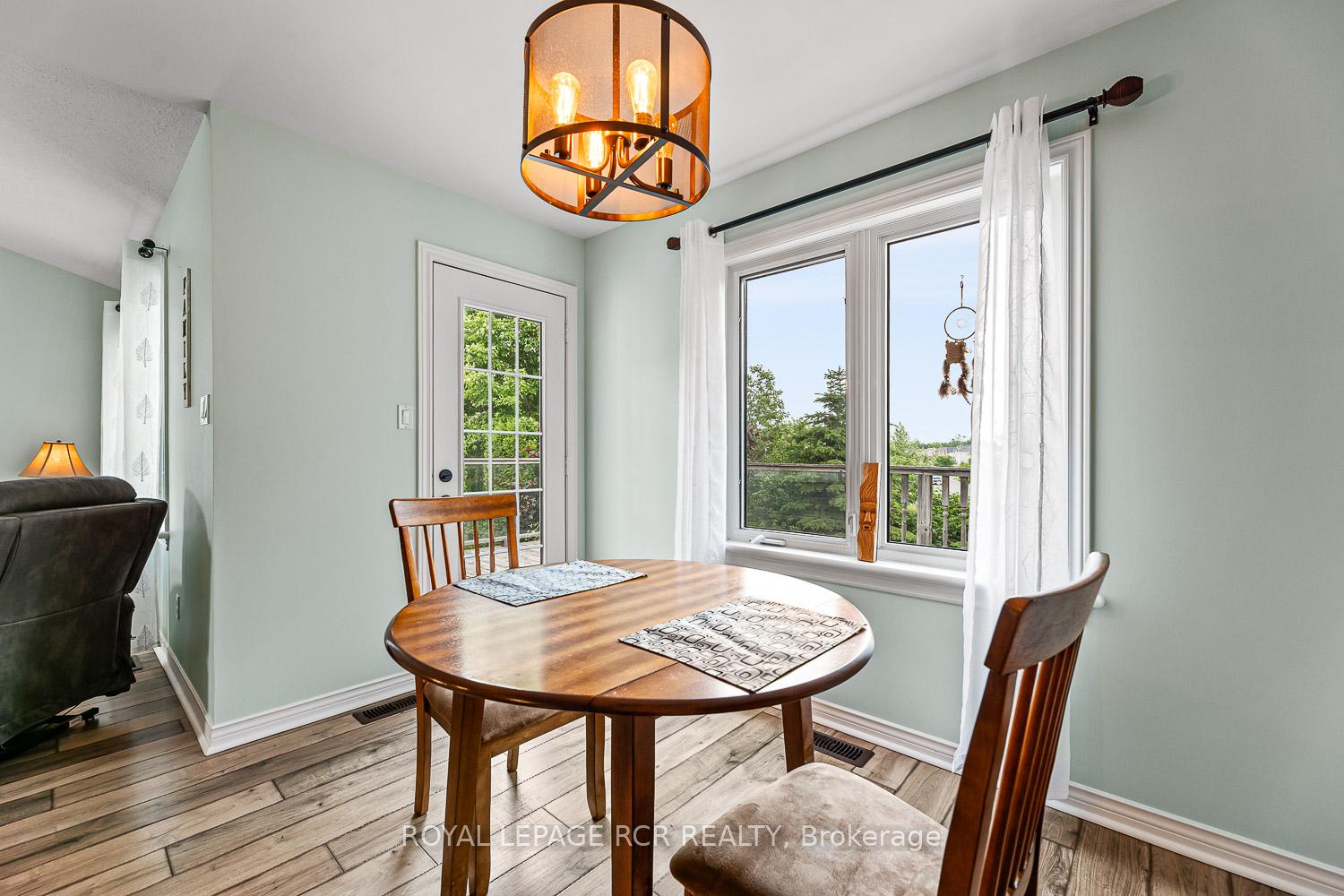 Photo 13 of 933 Greenwood Crescent, Shelburne — HOMEH