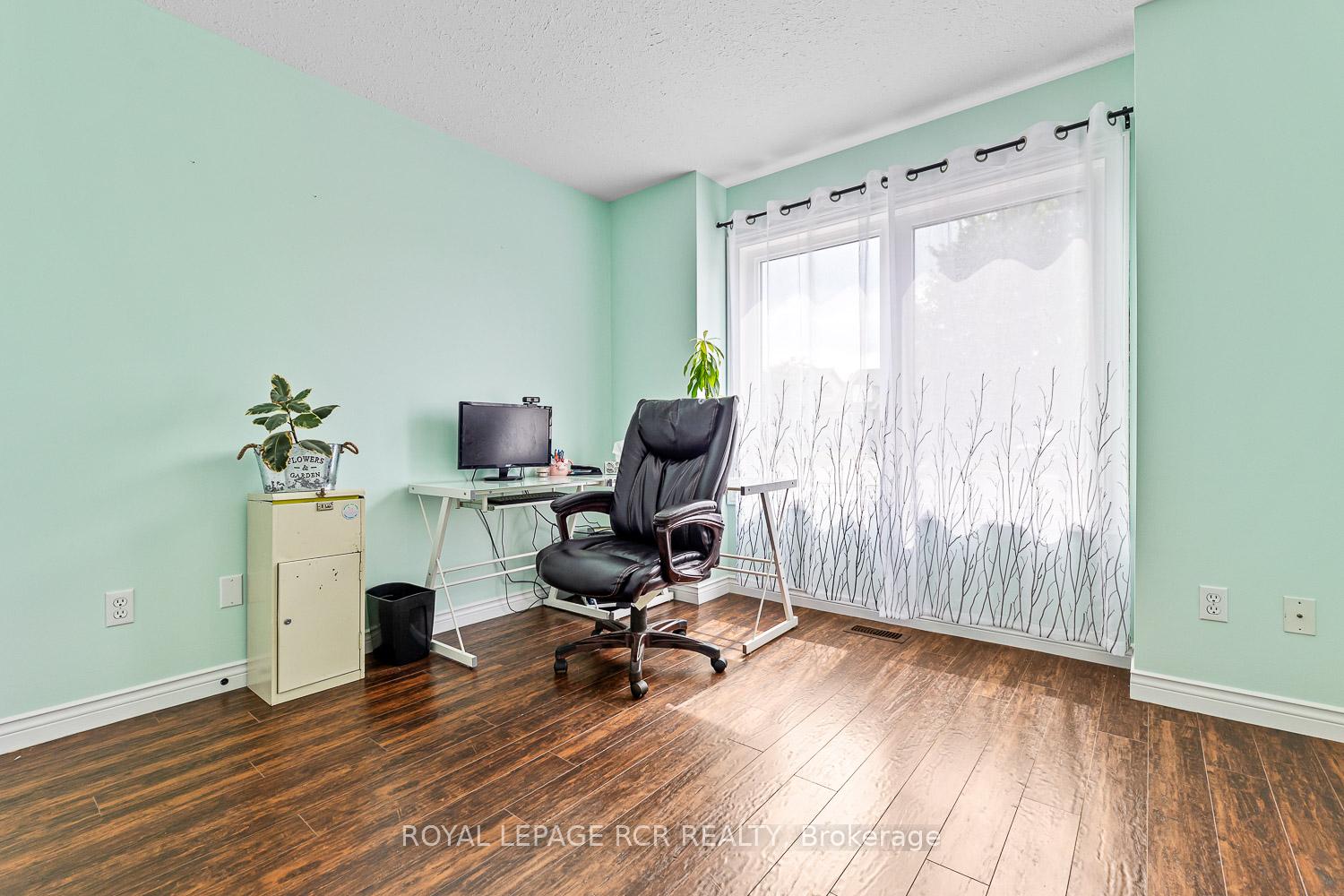 Photo 19 of 933 Greenwood Crescent, Shelburne — HOMEH