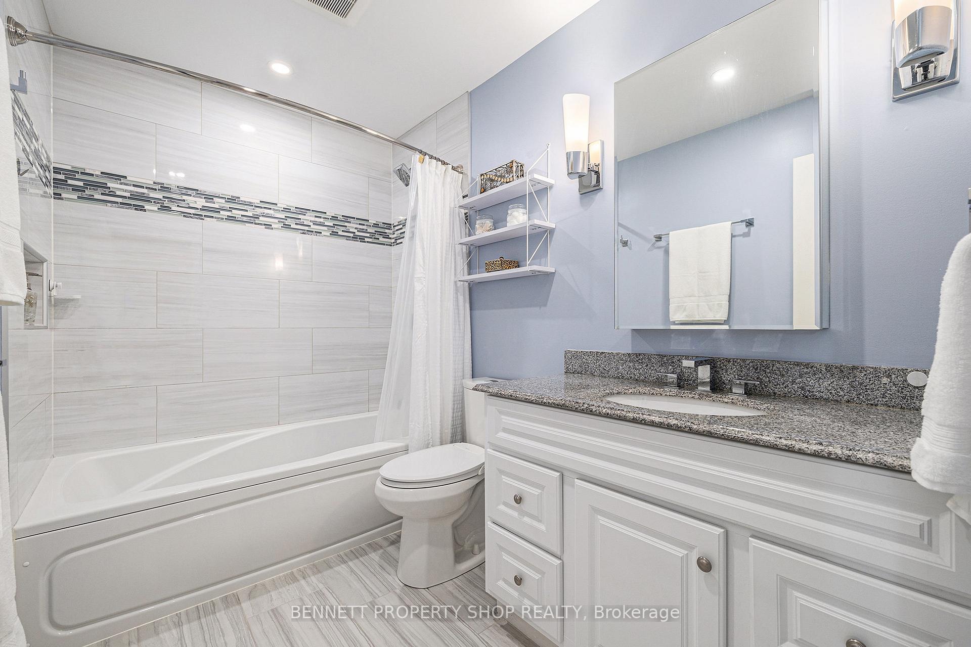 Photo 15 of 37 Ivylea Street, Ottawa, Craig Henry/Woodvale — HOMEH