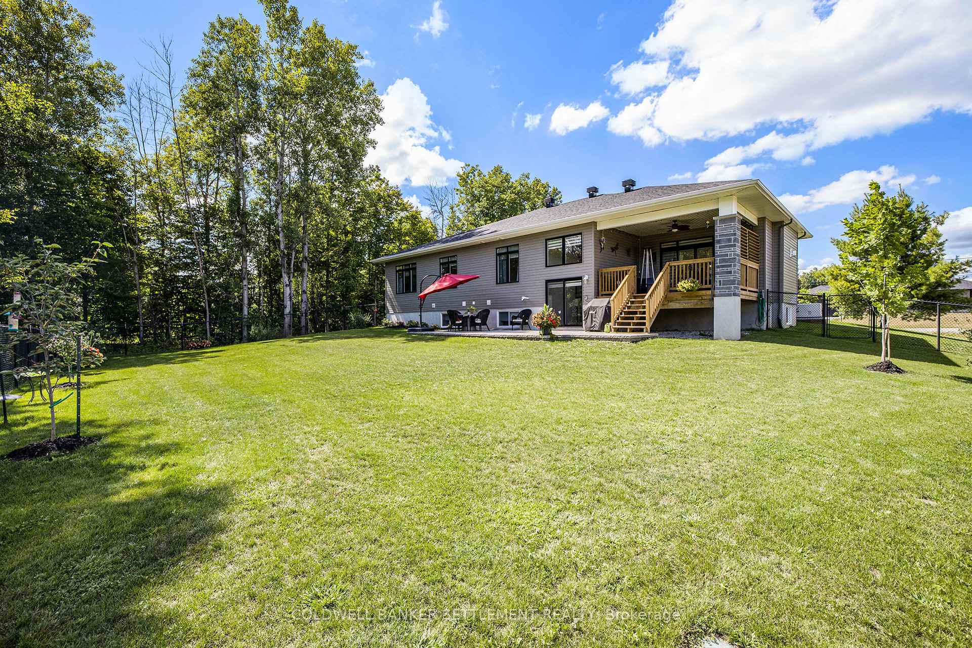 Photo 4 of 77 Diane Drive, Rideau Lakes, Rideau Lakes (South Elmsley) Twp — HOMEH