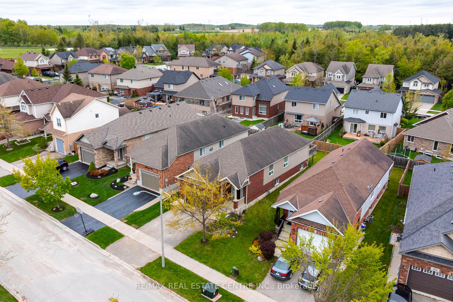 Photo 4 of 112 Fleming Way, Shelburne — HOMEH