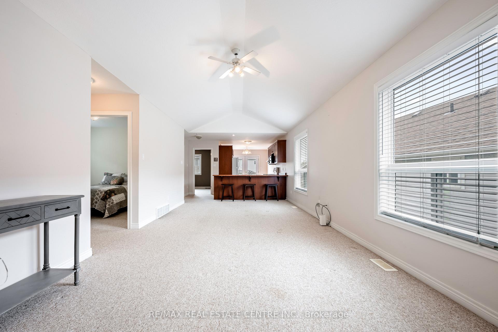 Photo 12 of 112 Fleming Way, Shelburne — HOMEH