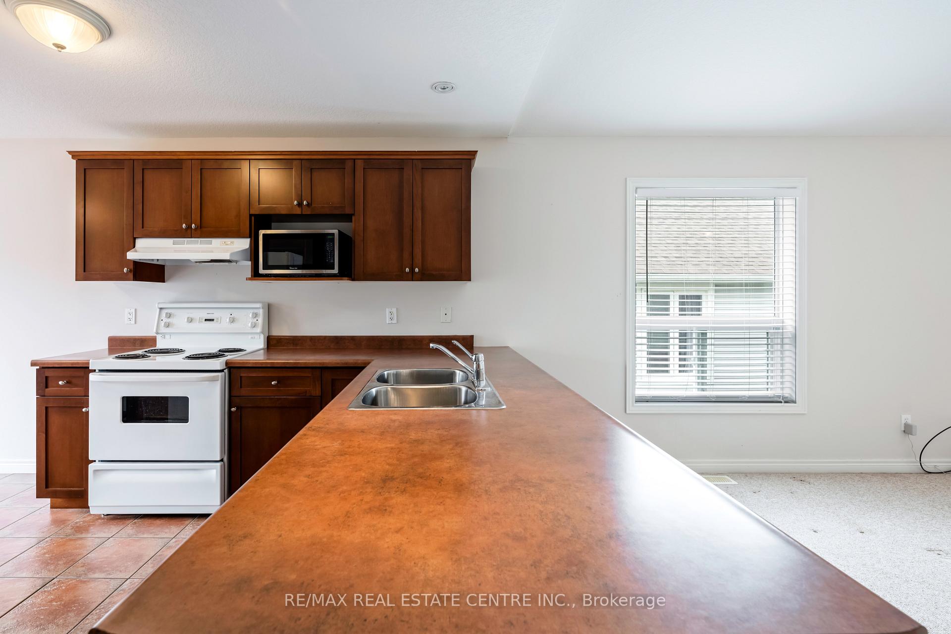 Photo 16 of 112 Fleming Way, Shelburne — HOMEH