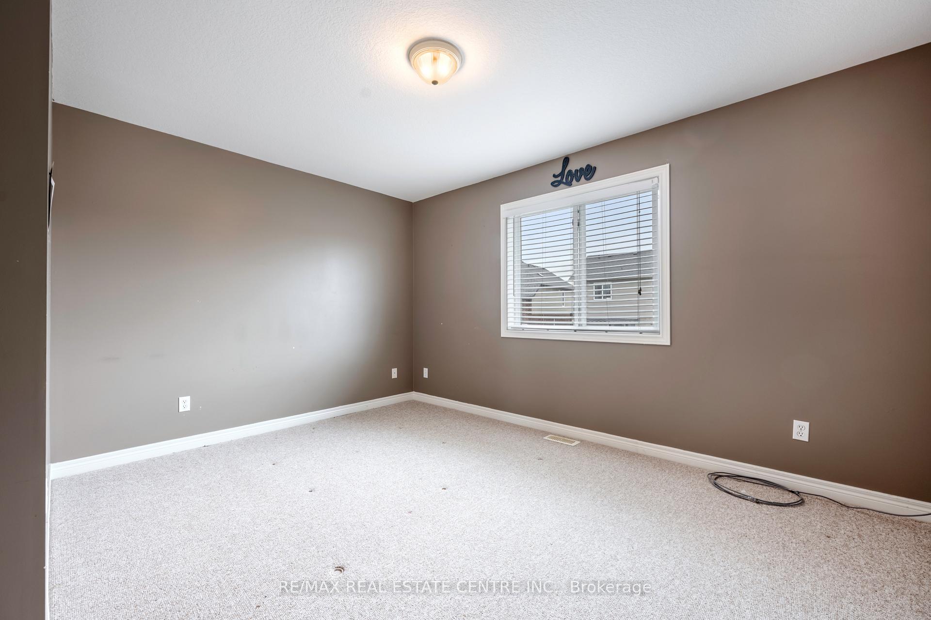 Photo 18 of 112 Fleming Way, Shelburne — HOMEH