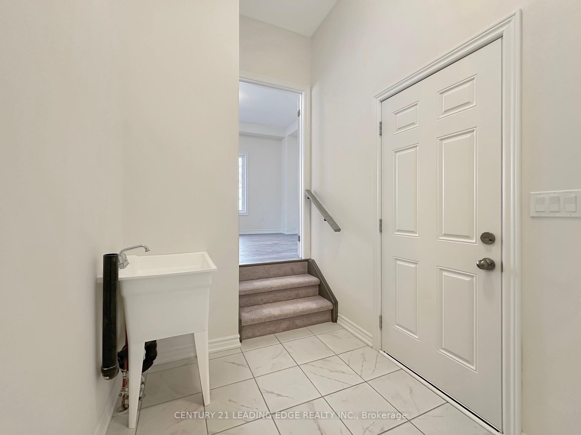 Photo 7 of 132 Robin Trail, Scugog, Port Perry — HOMEH
