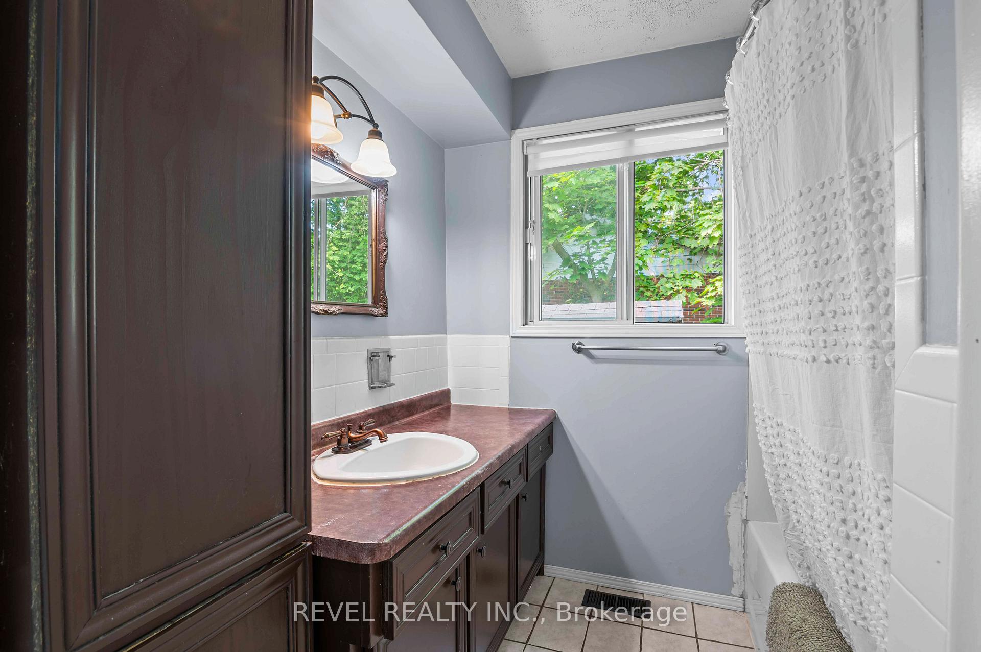 Photo 28 of 108 Jane Street, Shelburne — HOMEH