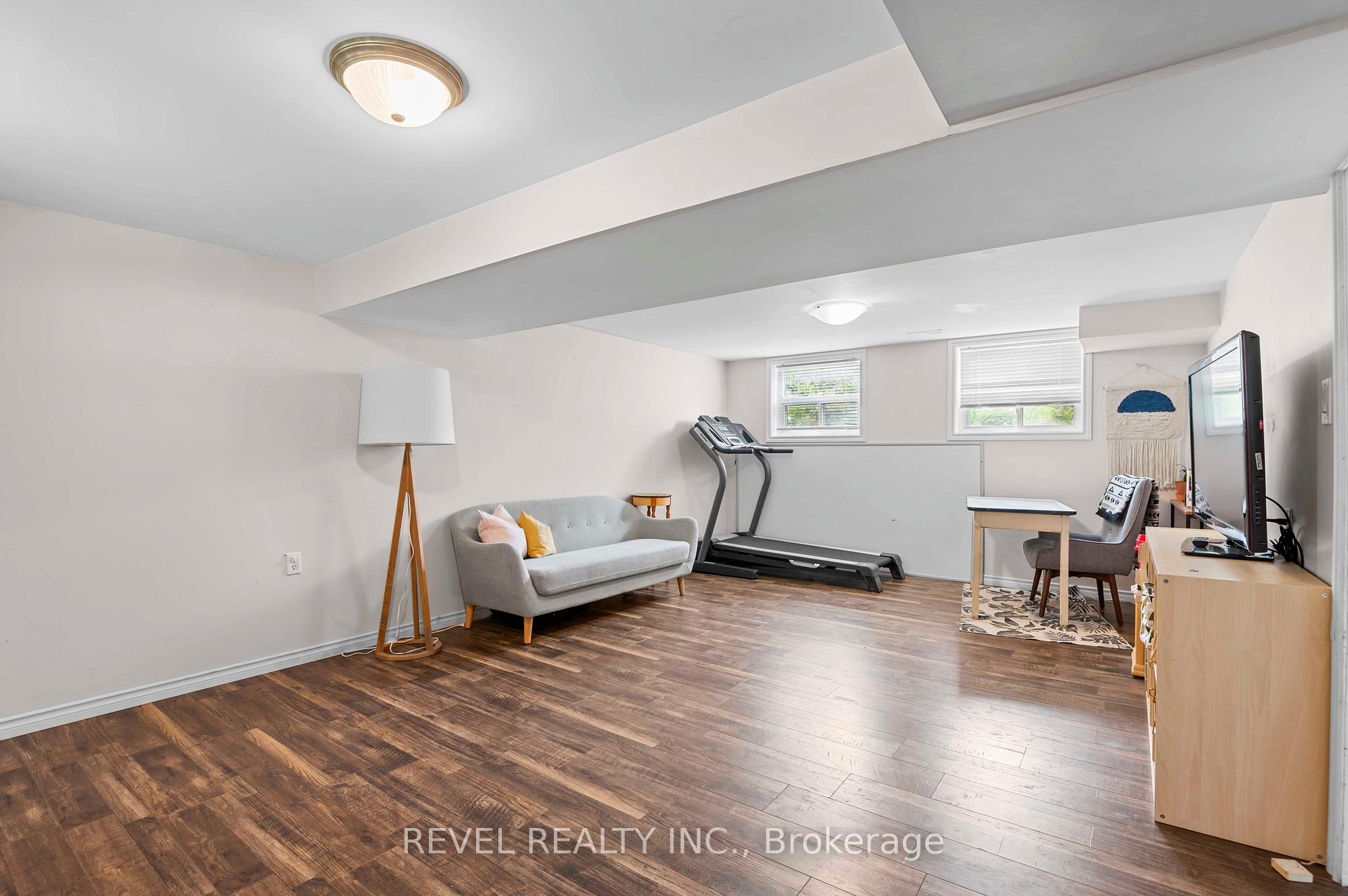 Photo 41 of 108 Jane Street, Shelburne — HOMEH