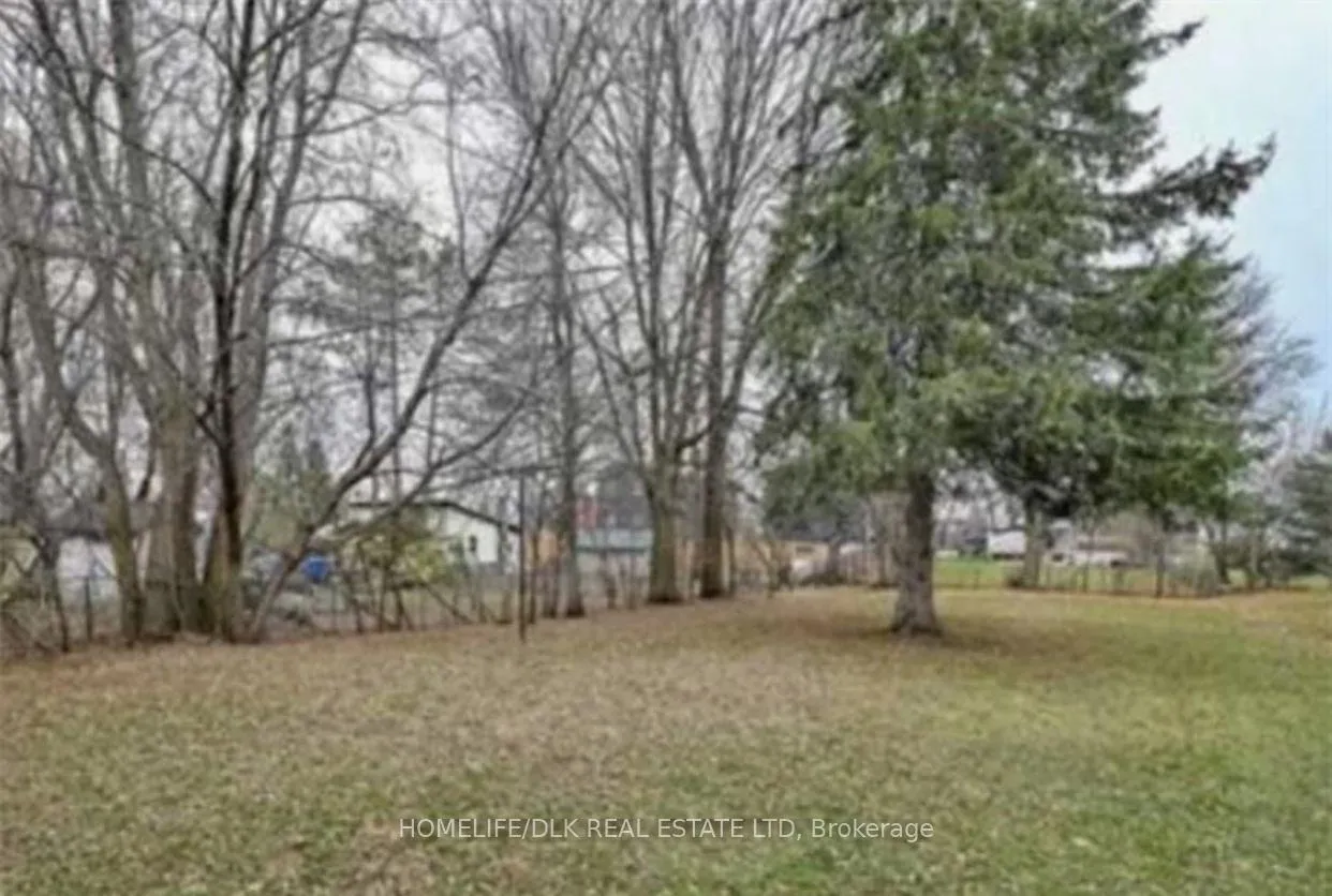 Photo 16 of 28 Bourke Street, Smiths Falls — HOMEH