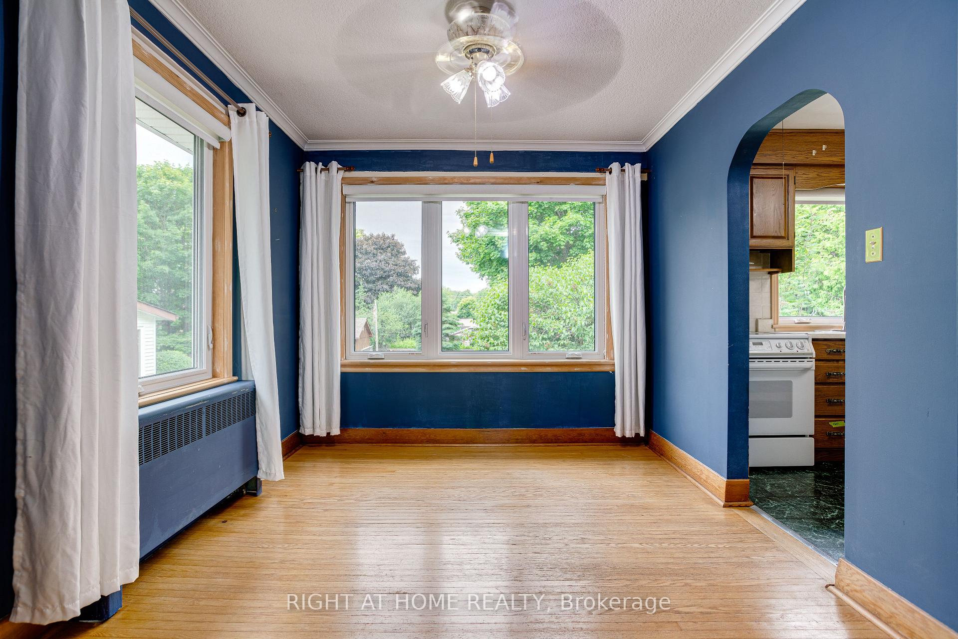 Photo 8 of 100 Union Avenue, Scugog, Port Perry — HOMEH