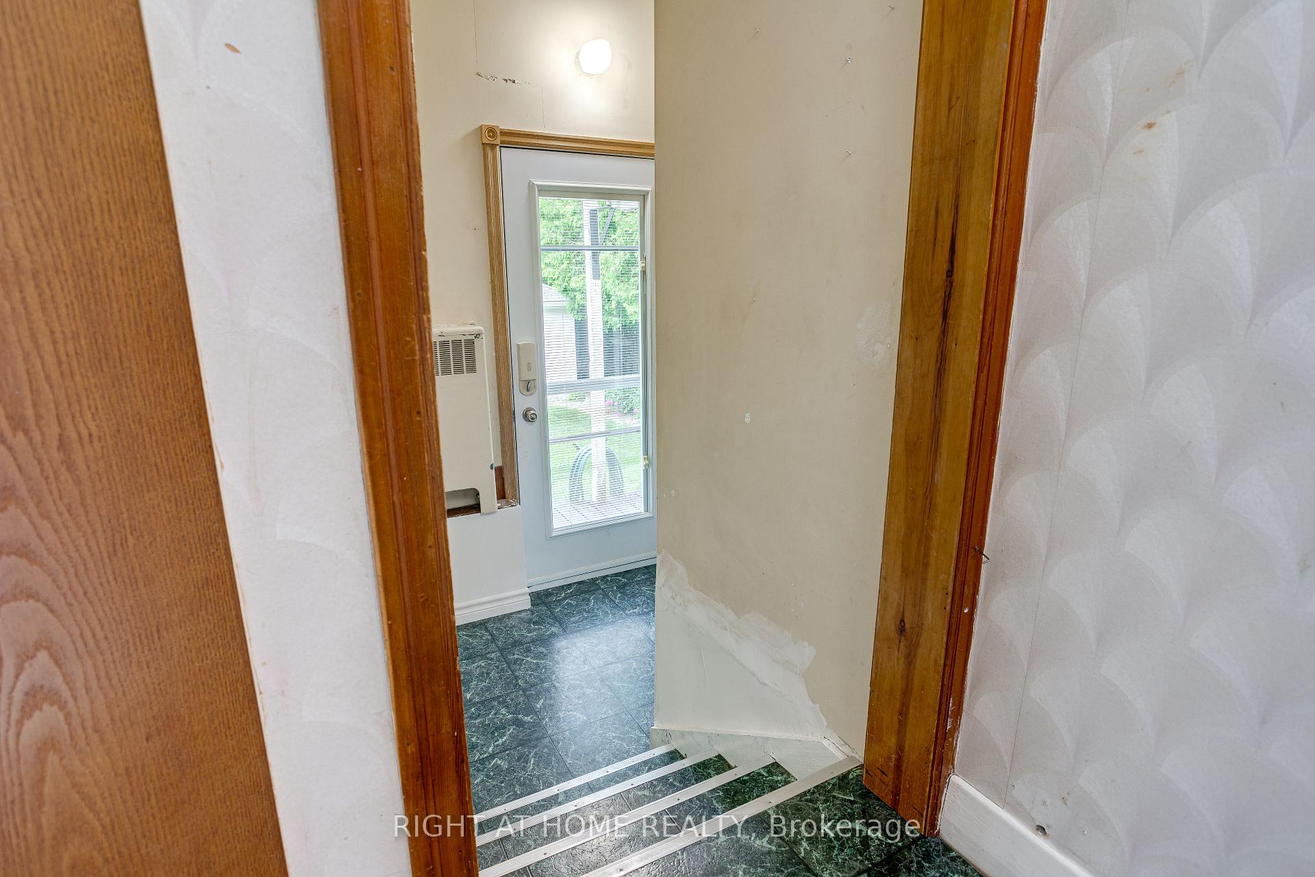 Photo 15 of 100 Union Avenue, Scugog, Port Perry — HOMEH