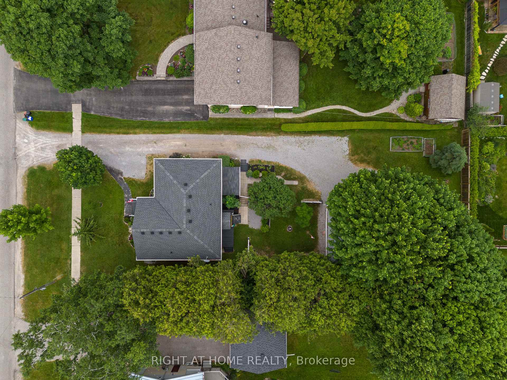 Photo 21 of 100 Union Avenue, Scugog, Port Perry — HOMEH