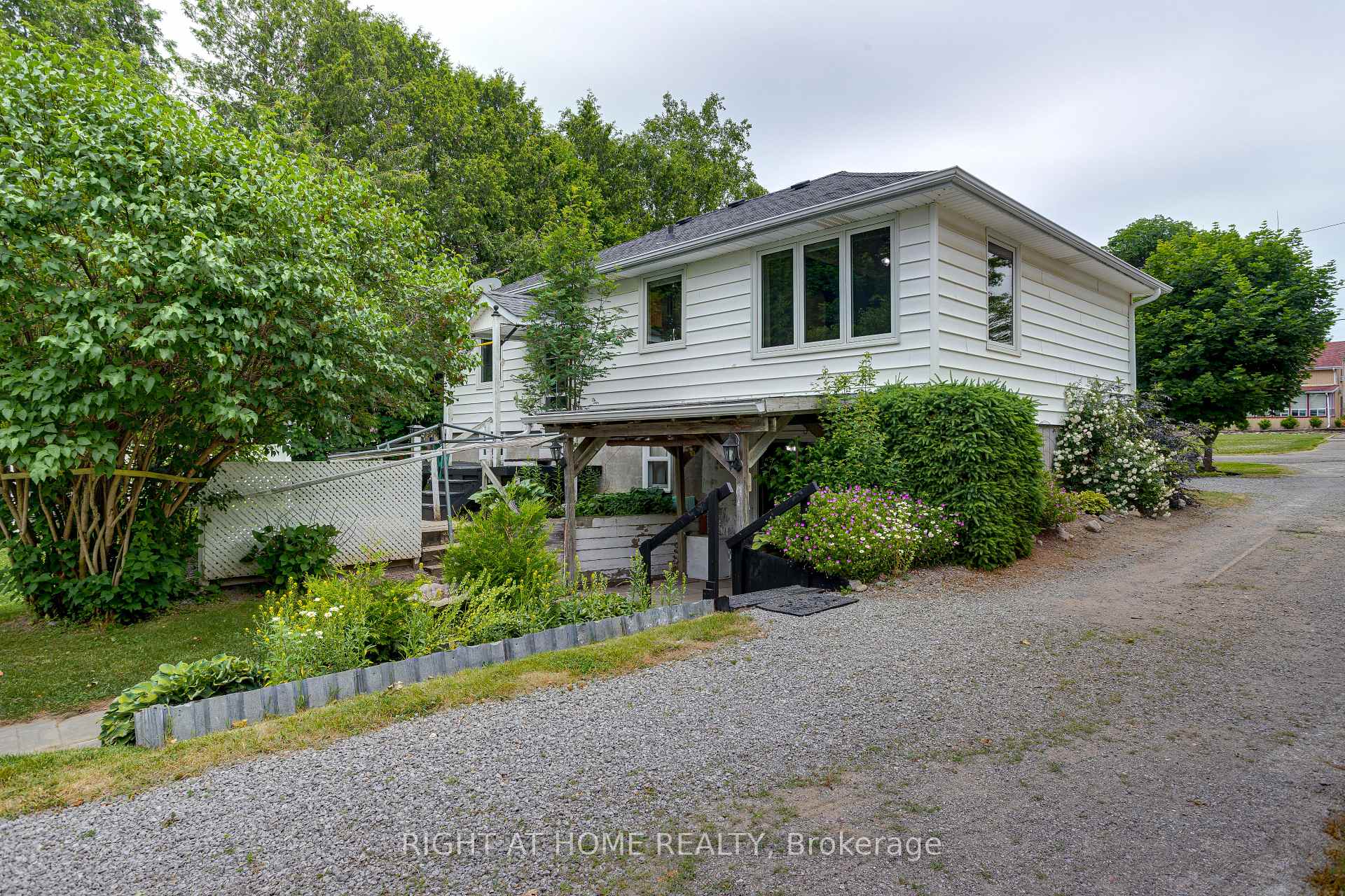 Photo 22 of 100 Union Avenue, Scugog, Port Perry — HOMEH