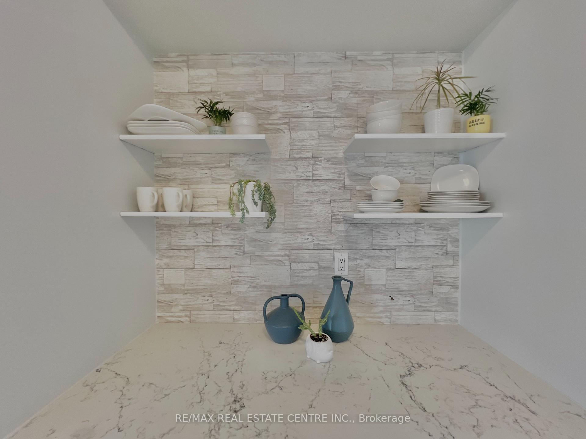 Photo 10 of 329 Rintoul Crescent, Shelburne — HOMEH