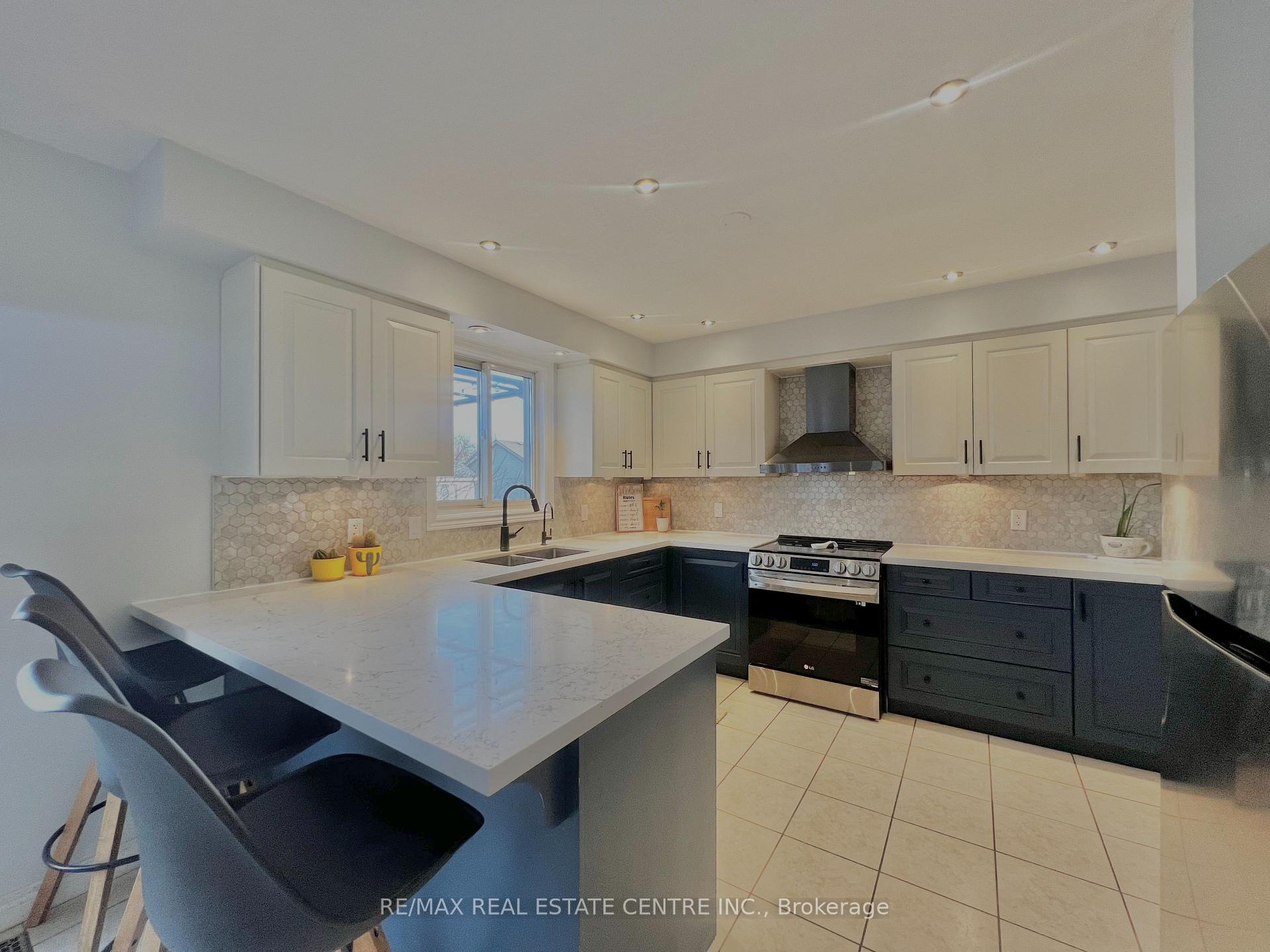 Photo 12 of 329 Rintoul Crescent, Shelburne — HOMEH