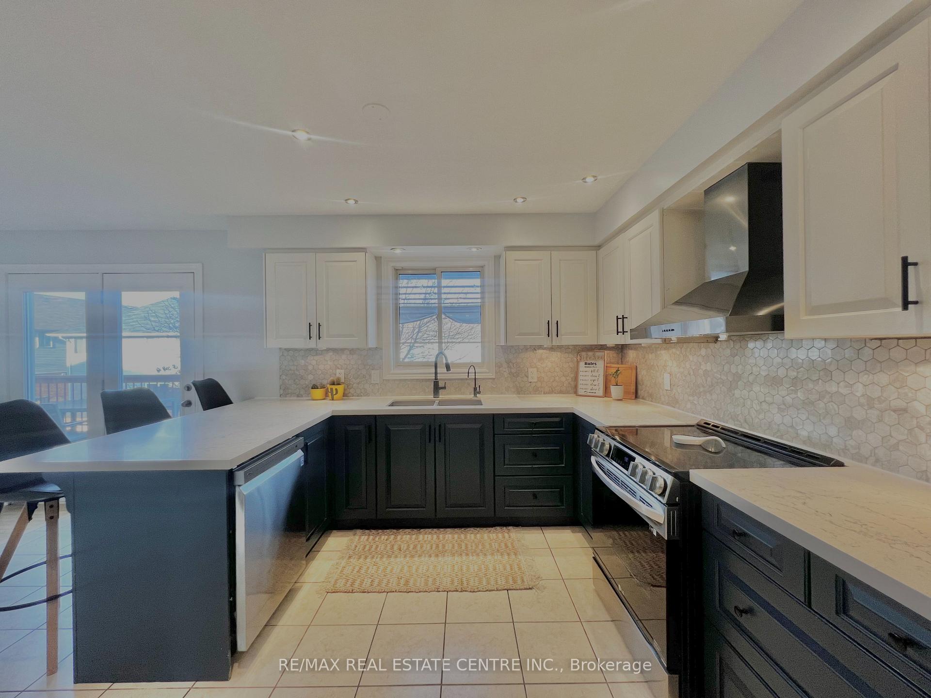Photo 13 of 329 Rintoul Crescent, Shelburne — HOMEH