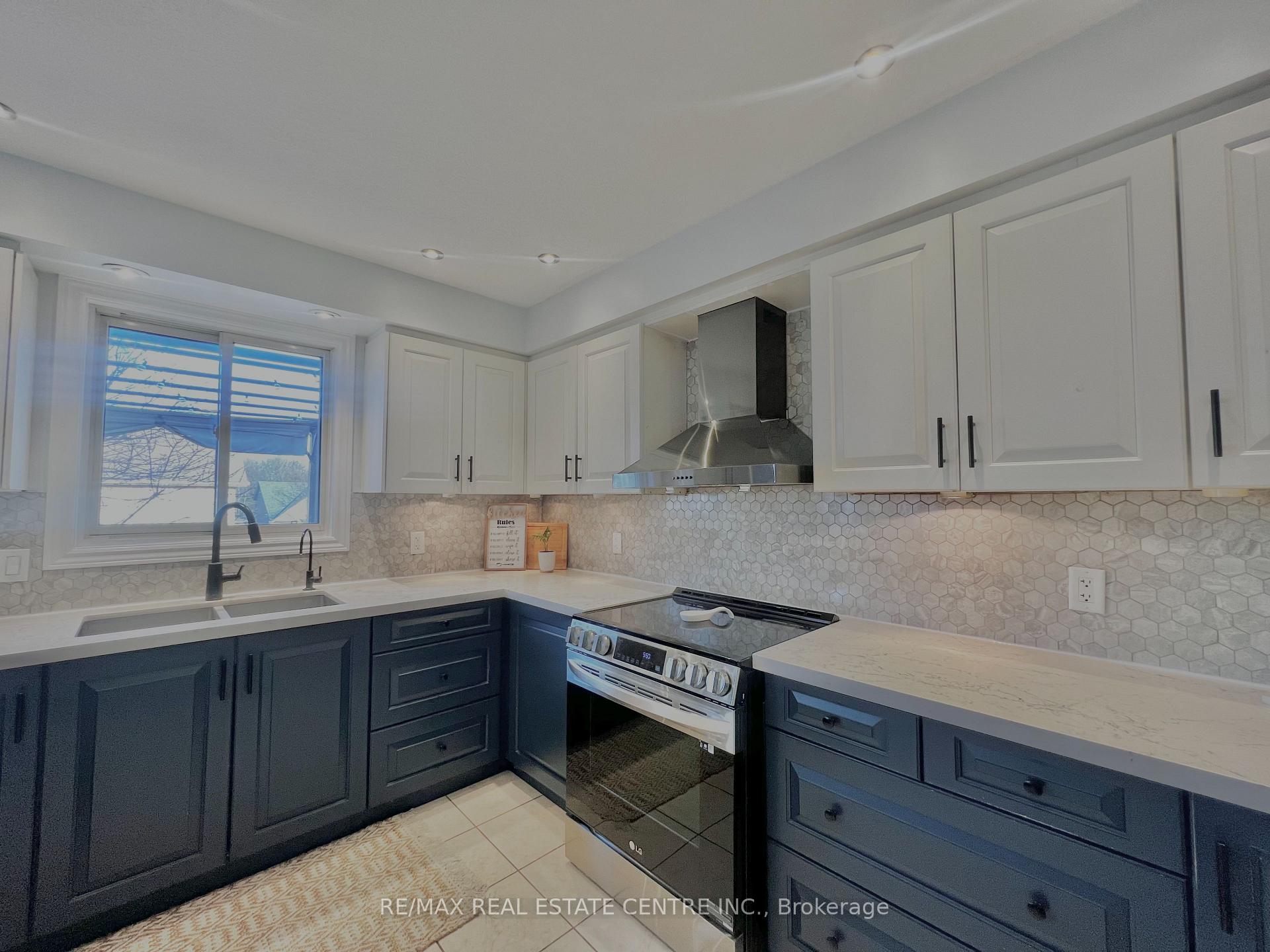 Photo 14 of 329 Rintoul Crescent, Shelburne — HOMEH